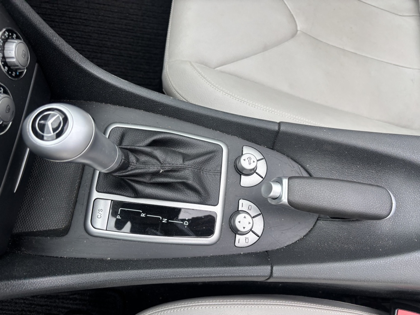 Foto van Mercedes-Benz SLK 200 Kompressor