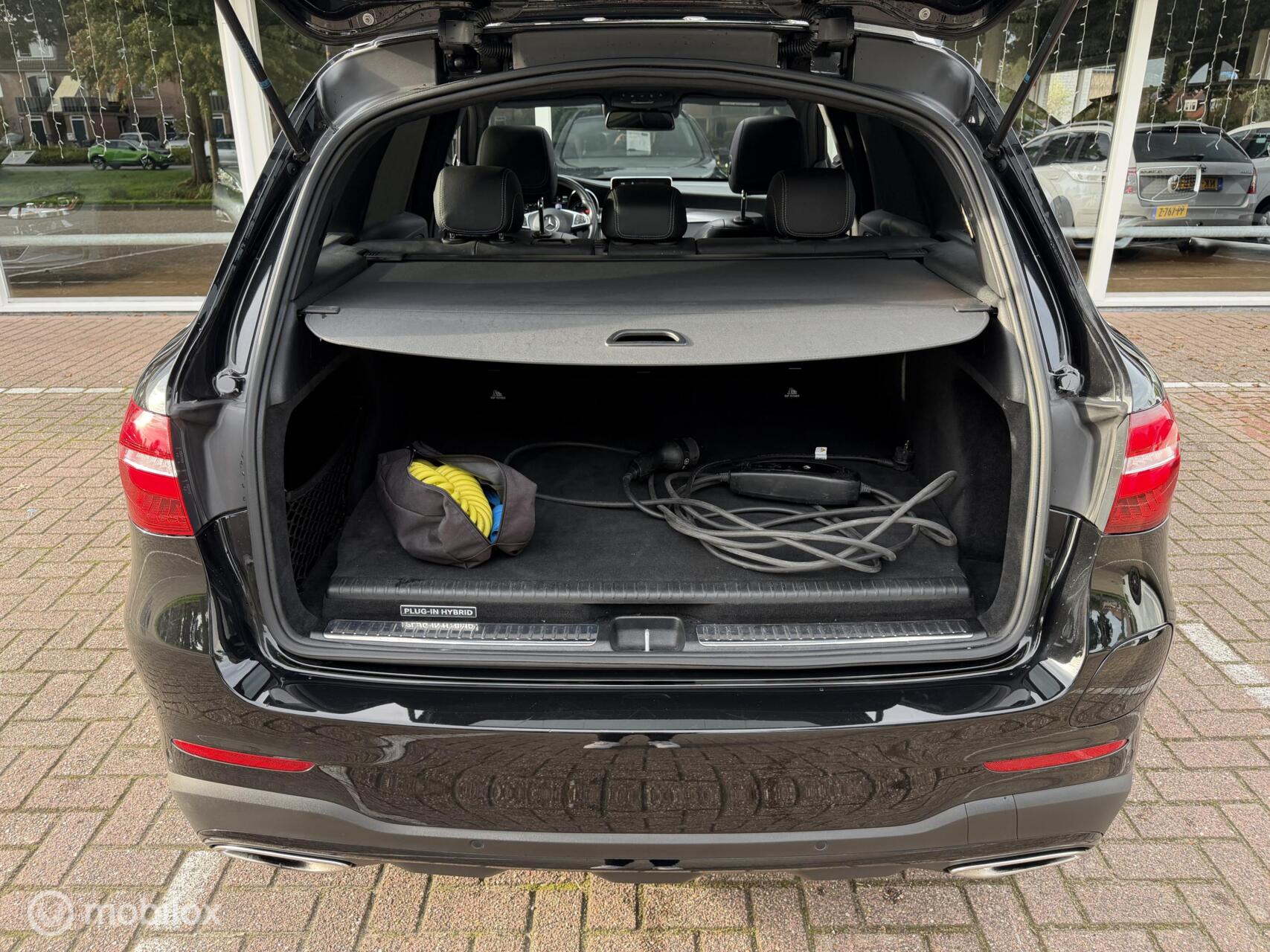 Foto van Mercedes-Benz GLC 350 E 4Matic
