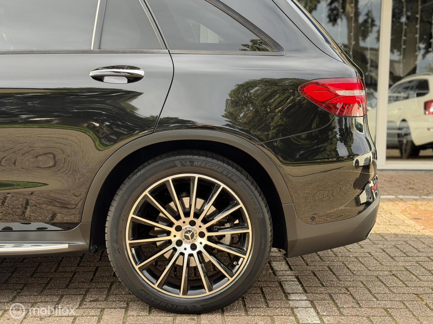 Foto van Mercedes-Benz GLC 350 E 4Matic