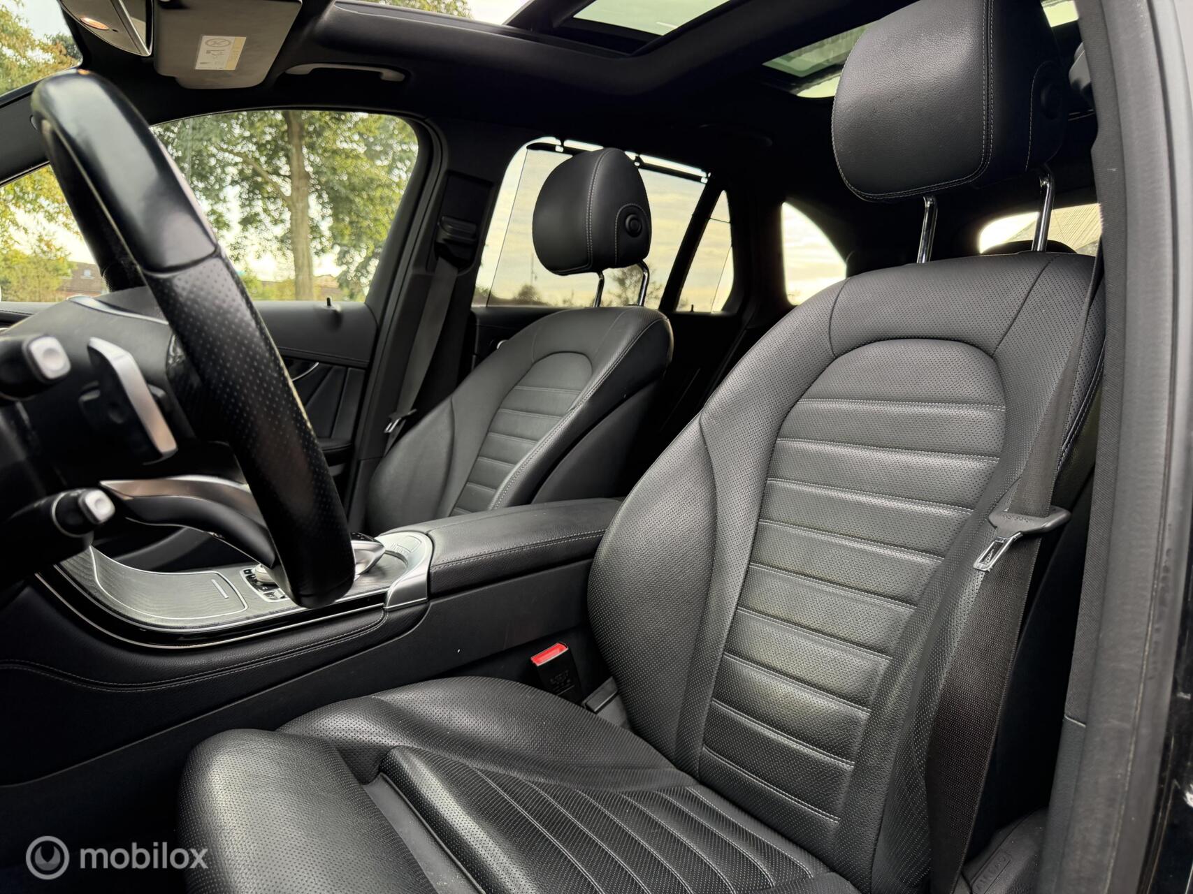 Foto van Mercedes-Benz GLC 350 E 4Matic
