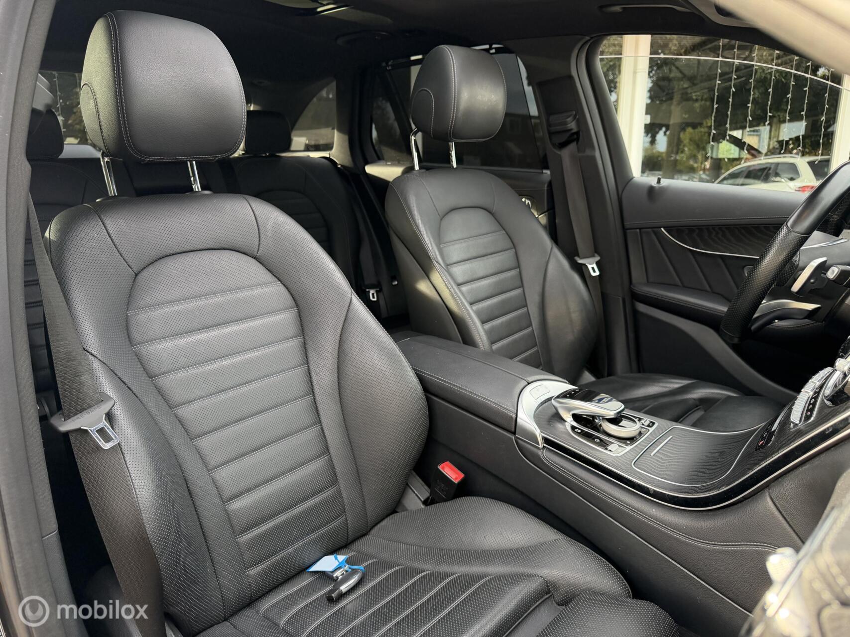 Foto van Mercedes-Benz GLC 350 E 4Matic