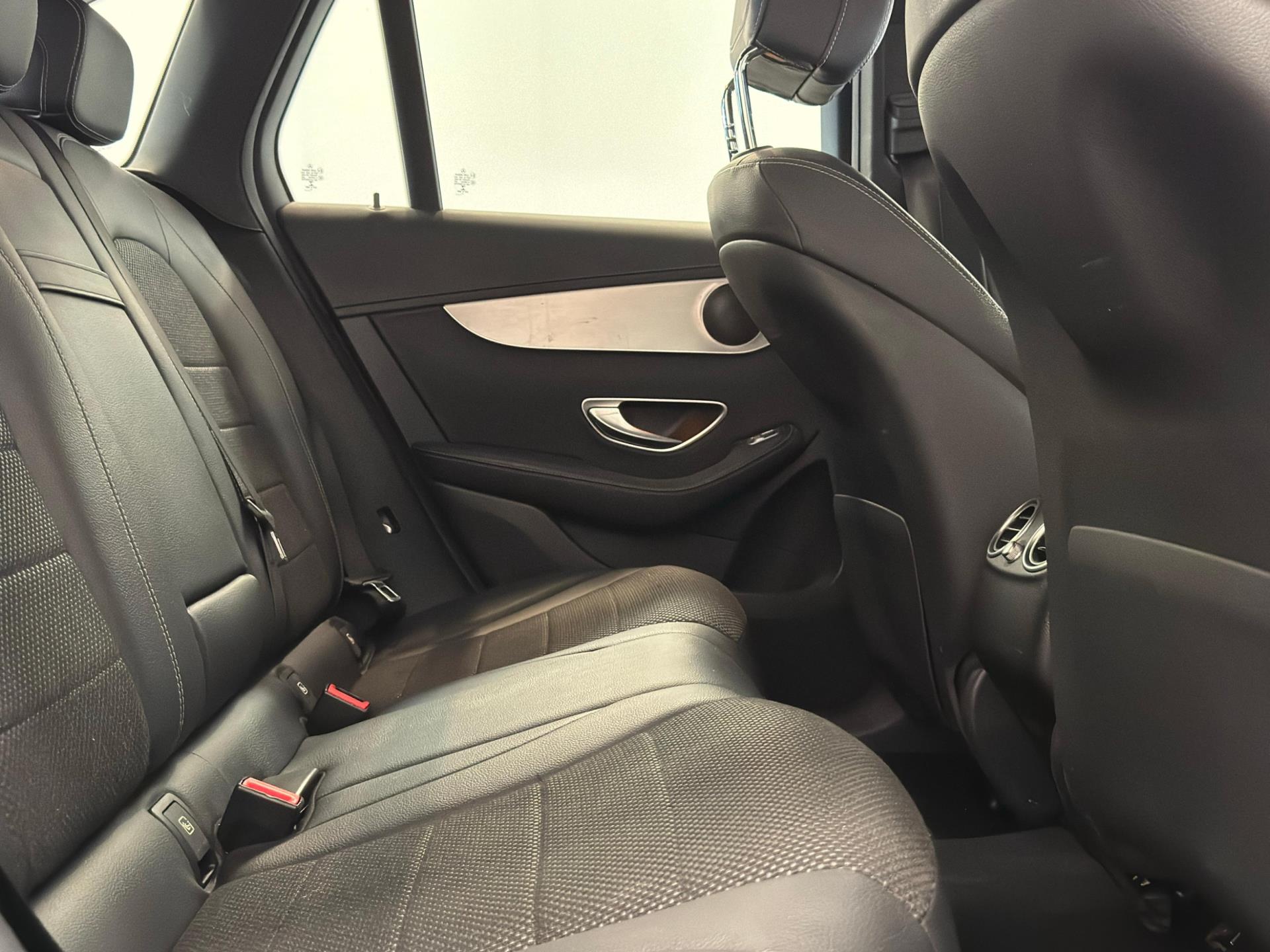 Foto van Mercedes-Benz GLC 220 D 4Matic