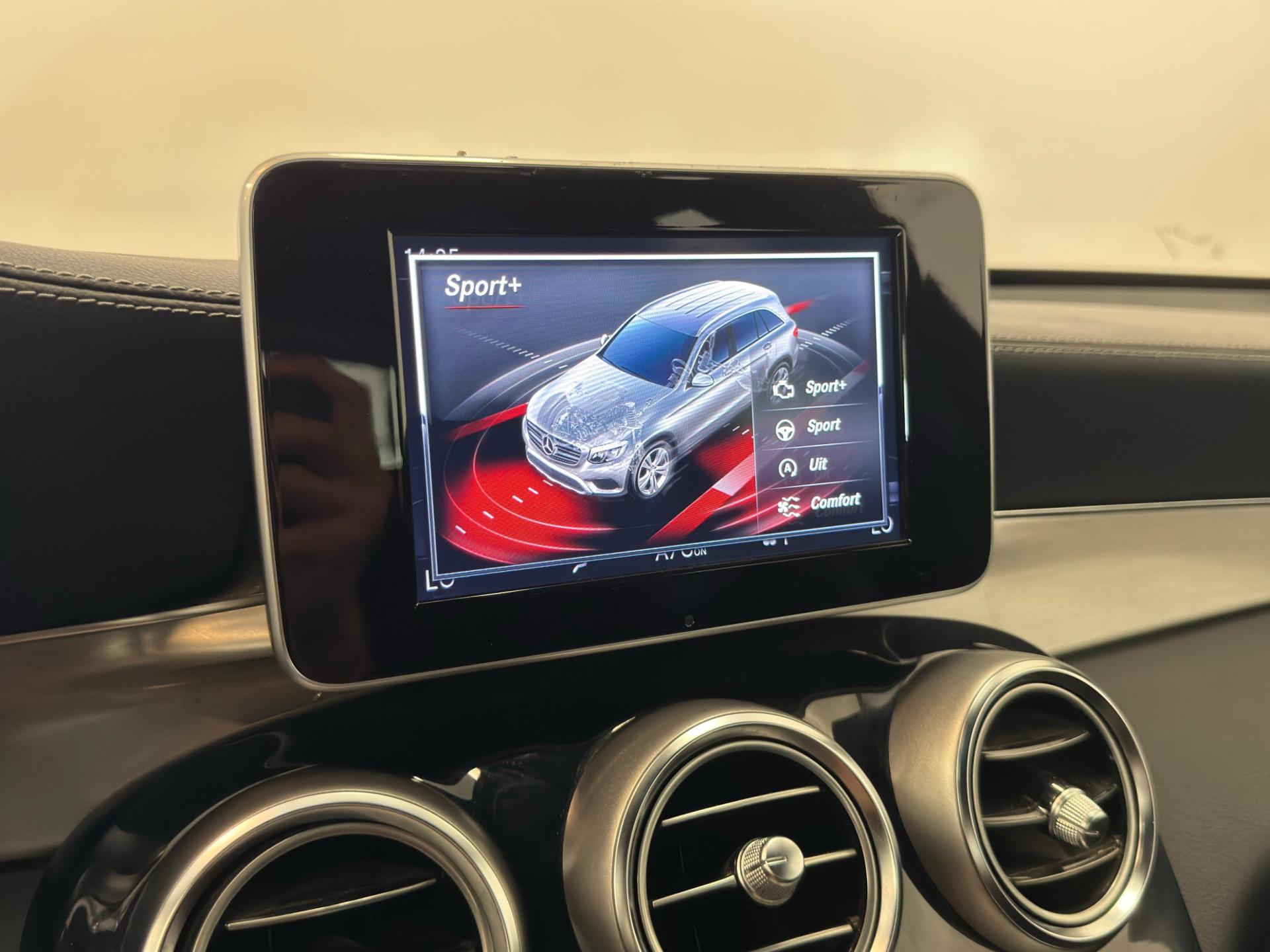 Foto van Mercedes-Benz GLC 220 D 4Matic
