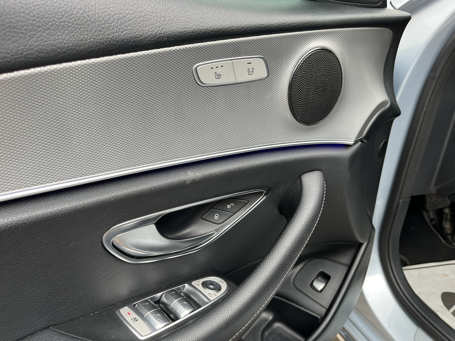Foto van Mercedes-Benz E 200 D