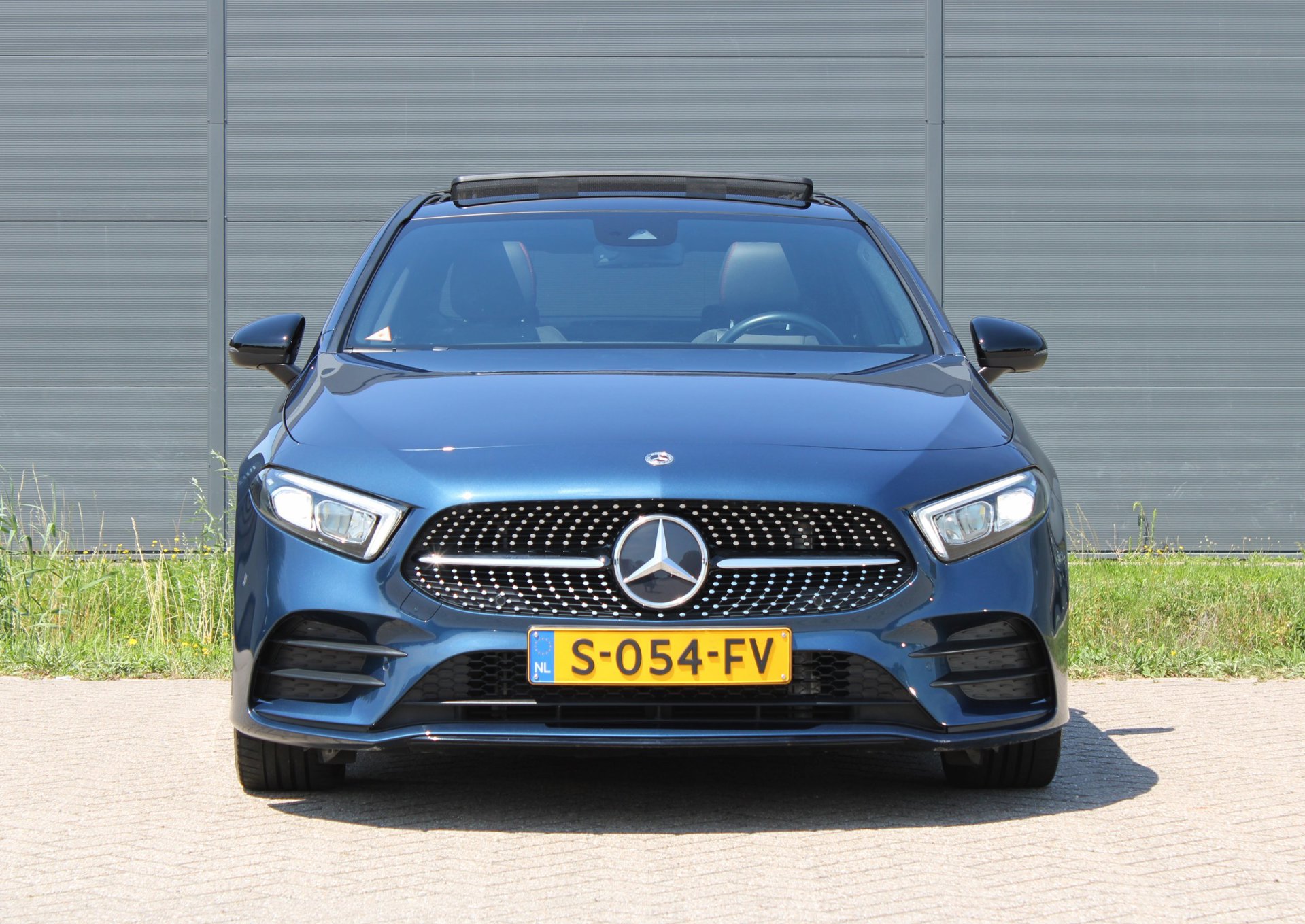 Foto van Mercedes-Benz A 180