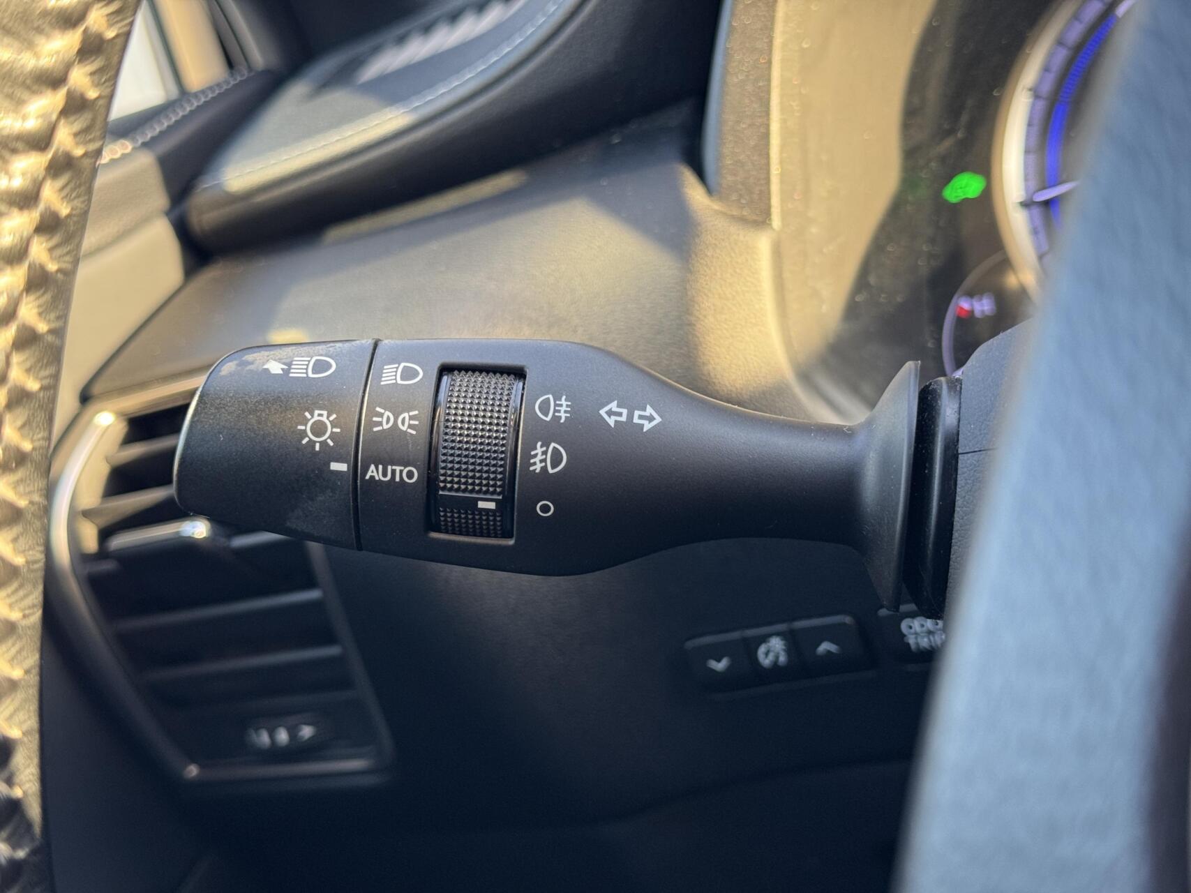 Foto van Lexus Lexus Nx300h