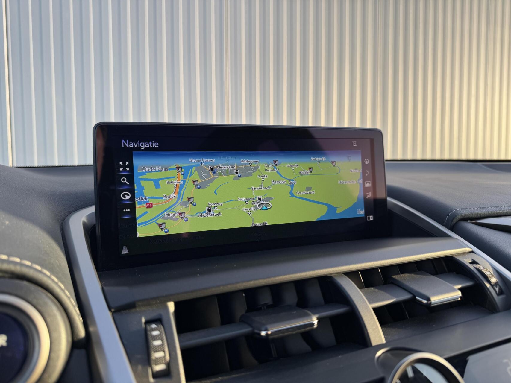 Foto van Lexus Lexus Nx300h