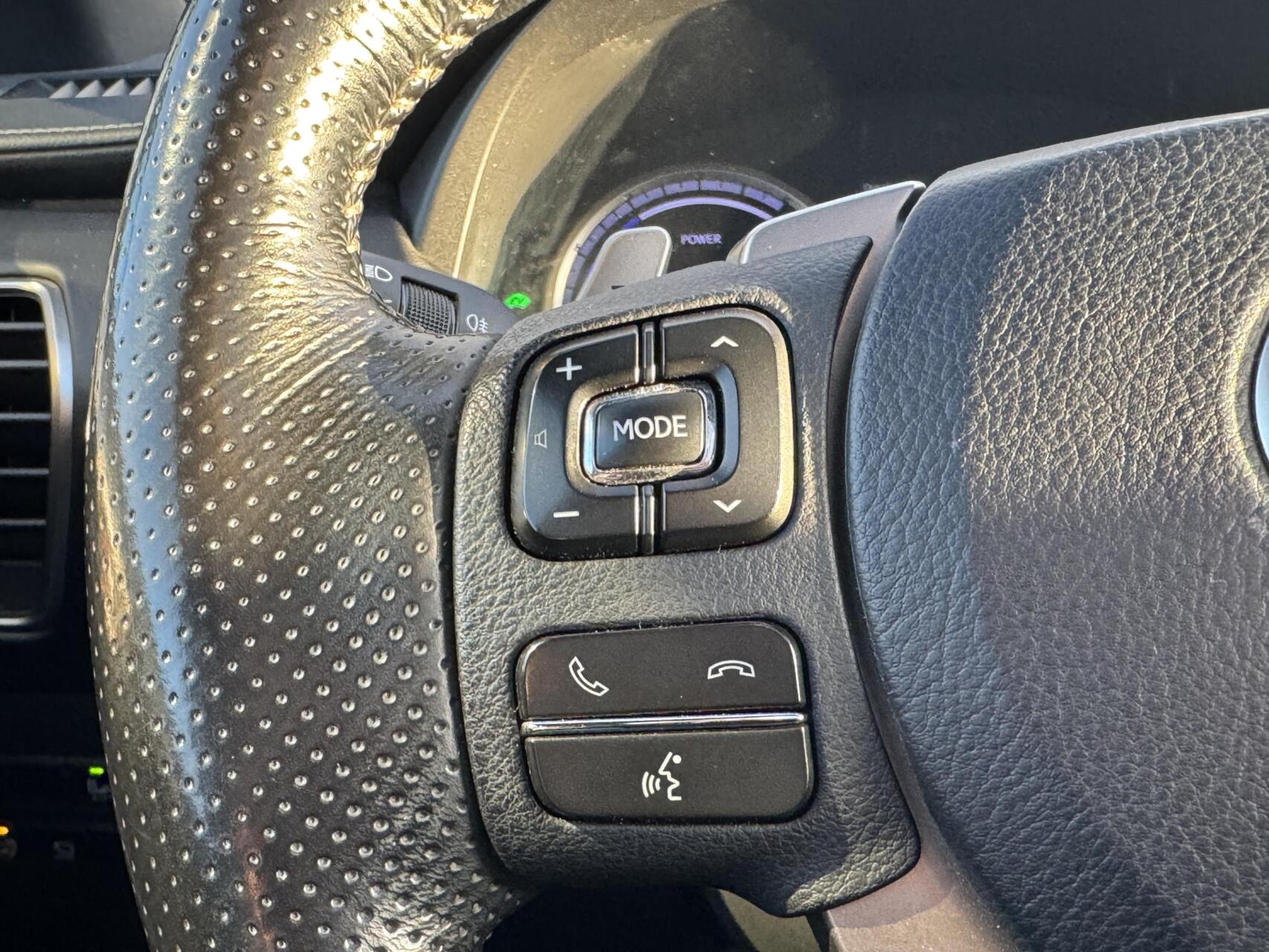 Foto van Lexus Lexus Nx300h