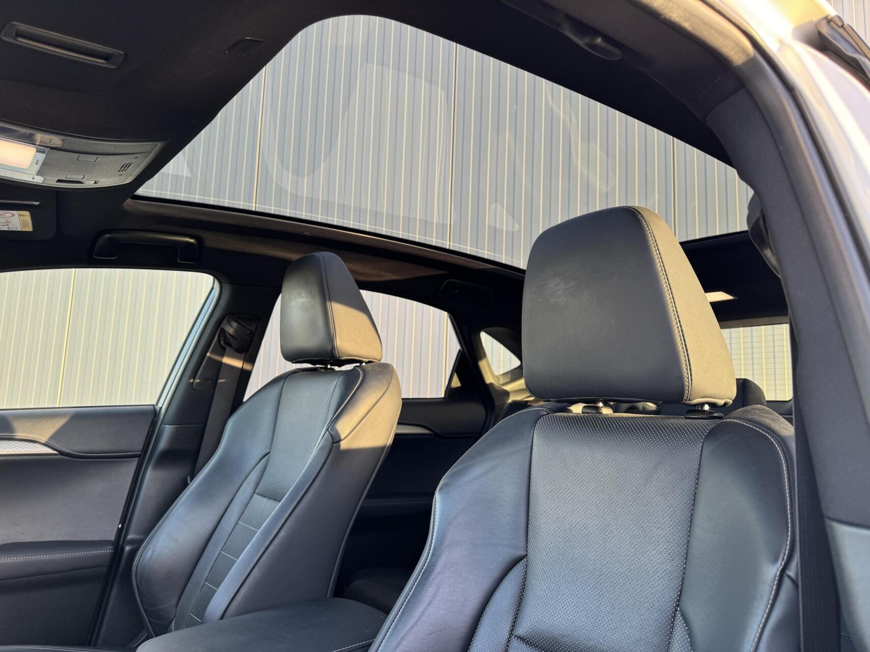 Foto van Lexus Lexus Nx300h