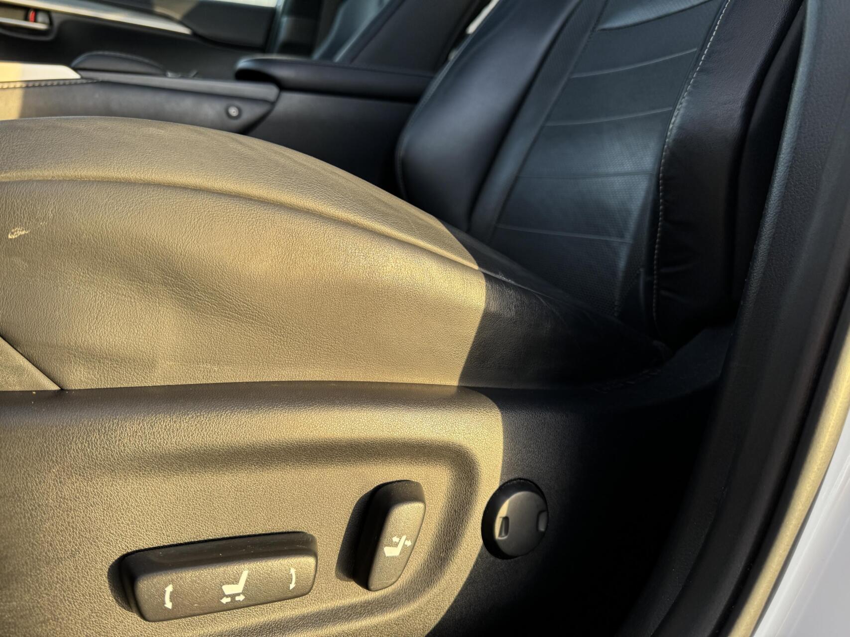 Foto van Lexus Lexus Nx300h