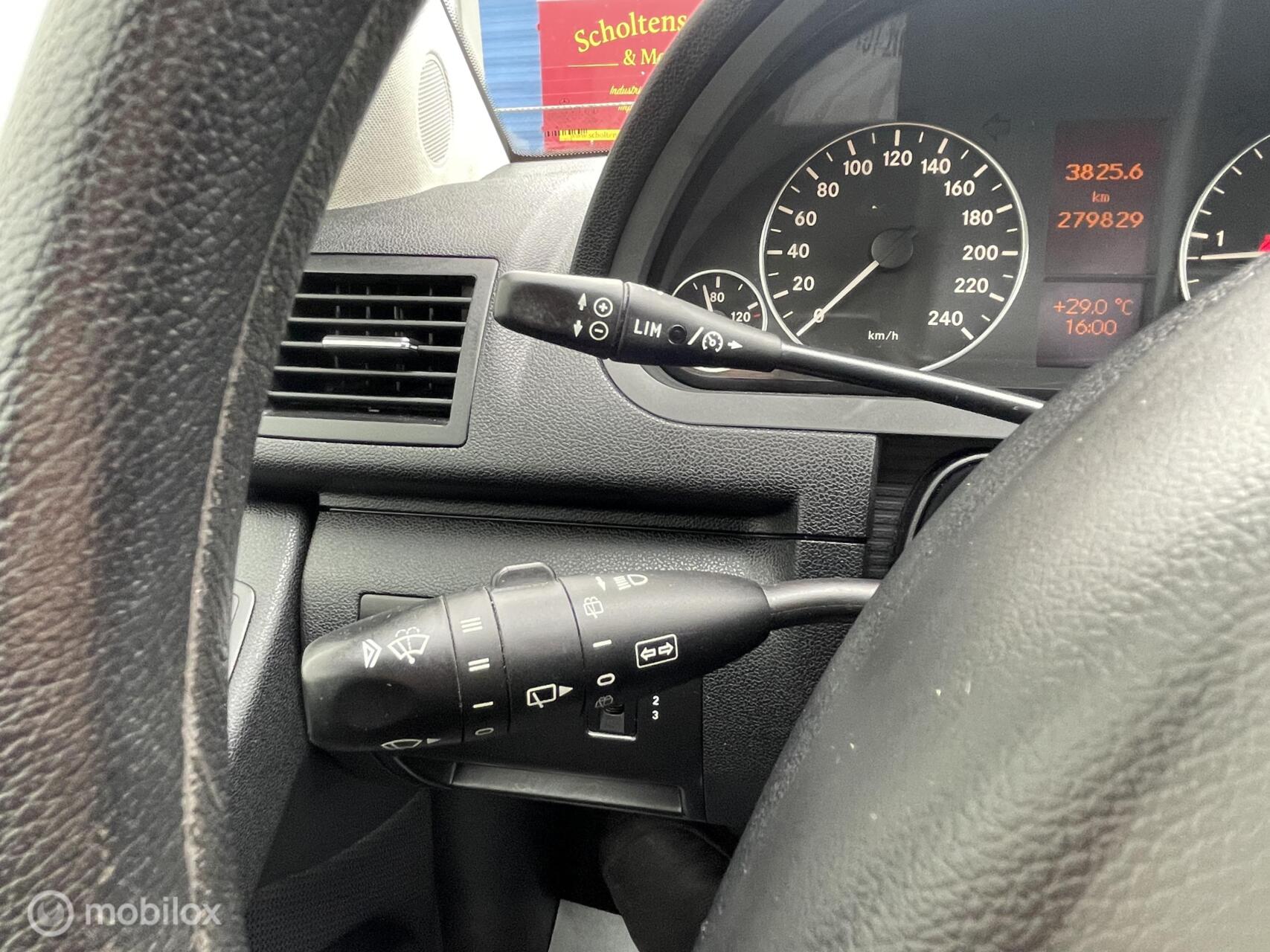 Foto van Mercedes-Benz A 160 CDI