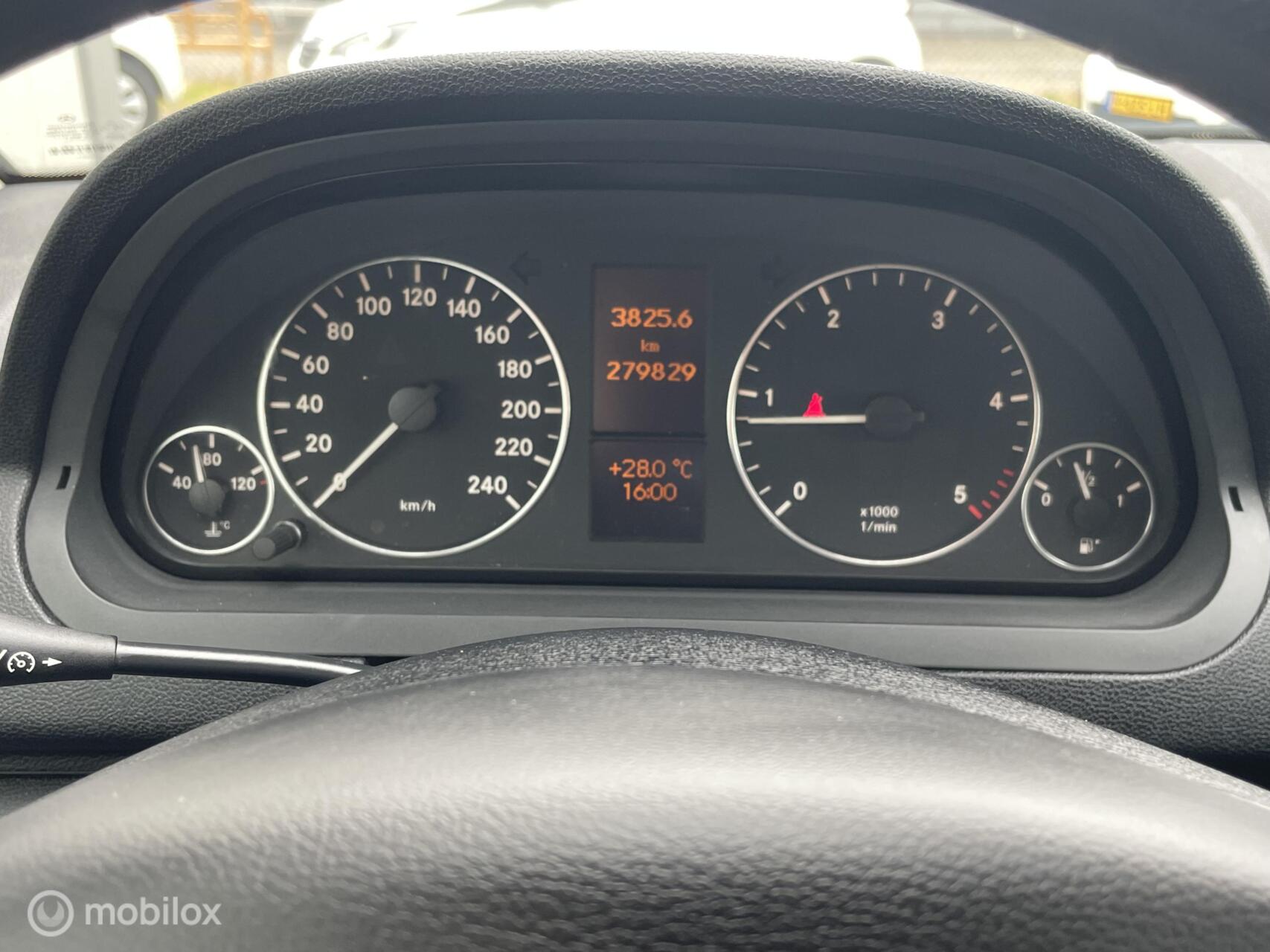 Foto van Mercedes-Benz A 160 CDI