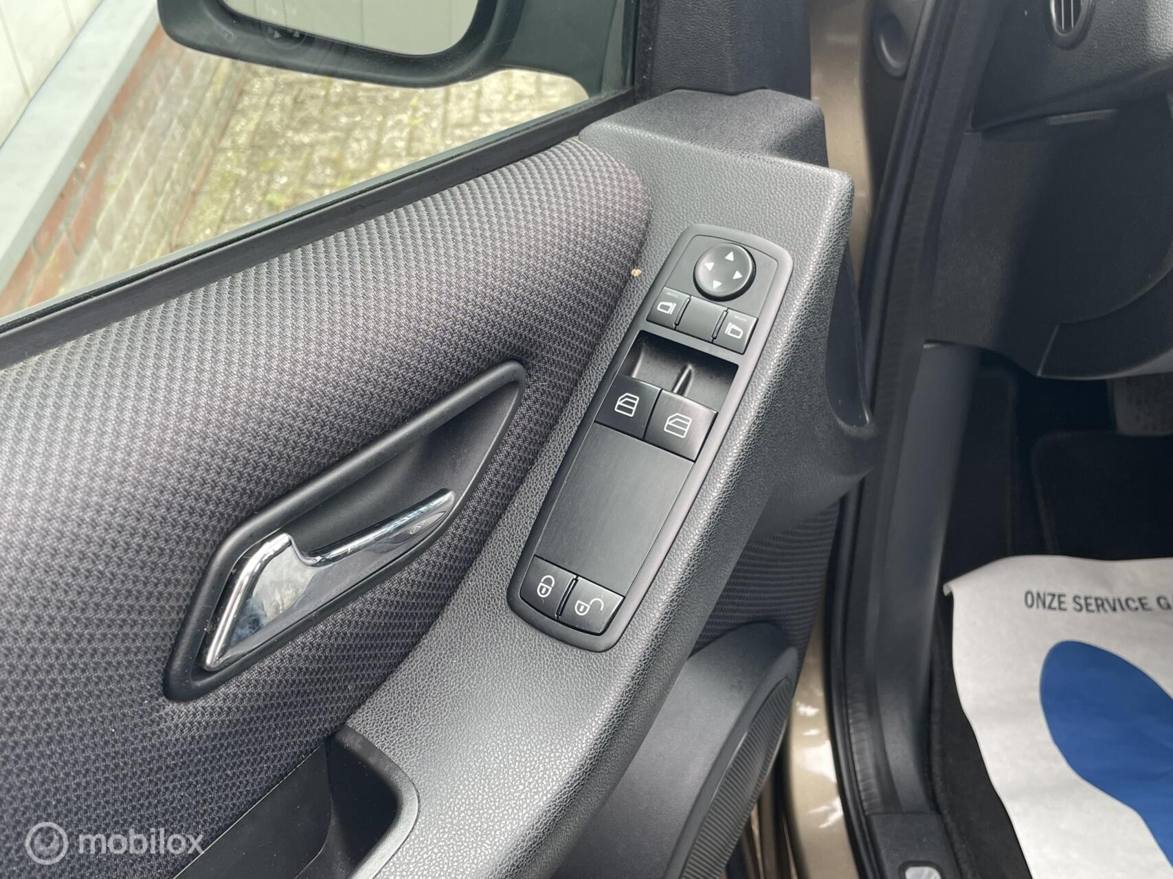 Foto van Mercedes-Benz A 160 CDI