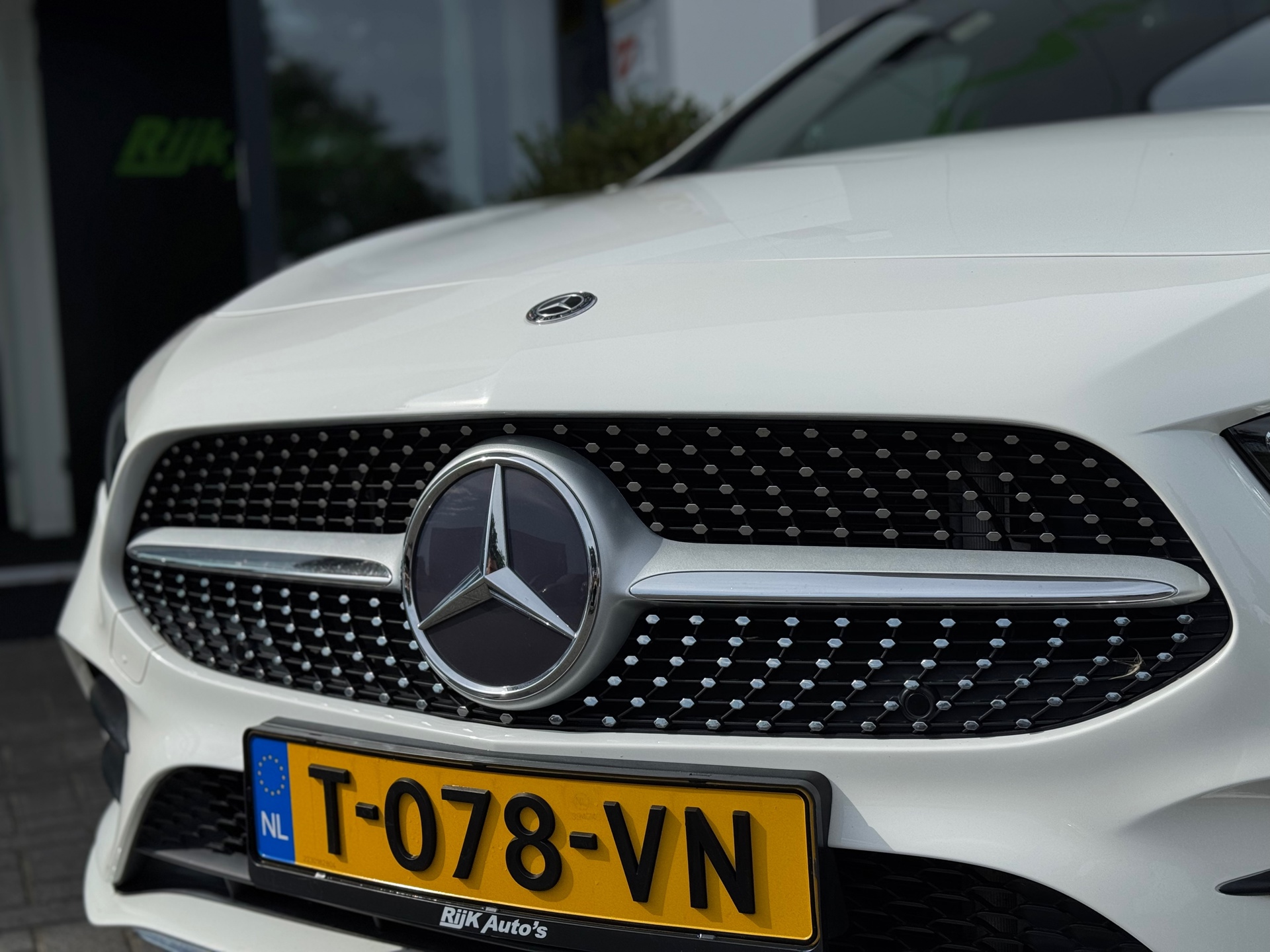 Foto van Mercedes-Benz A 200