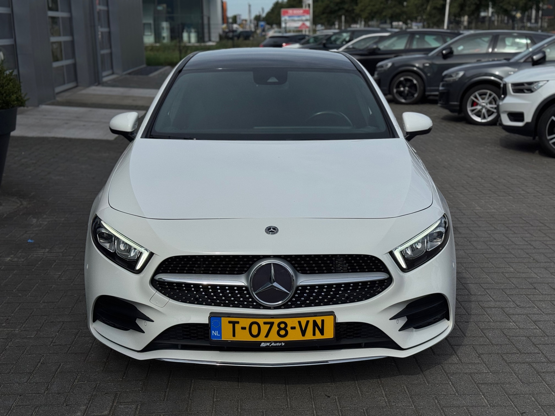 Foto van Mercedes-Benz A 200