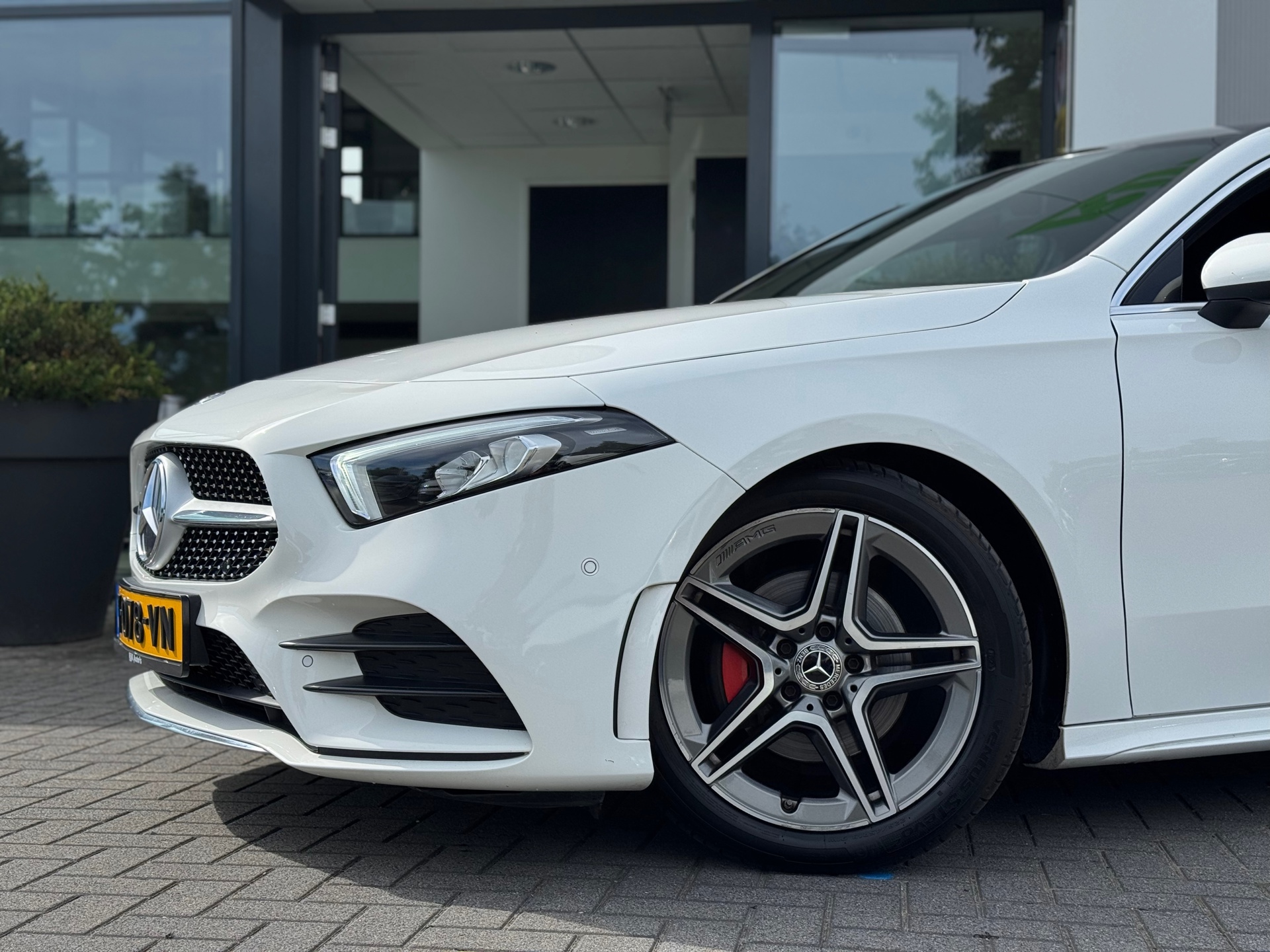 Foto van Mercedes-Benz A 200