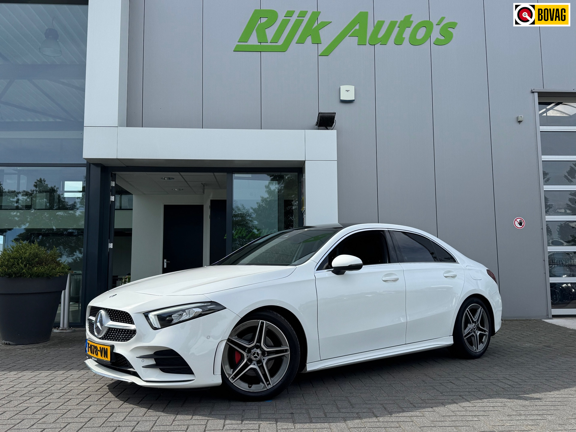 Mercedes-Benz A 200 200 AMG Edition Premium Plus. * Camera 2019 - voorkant