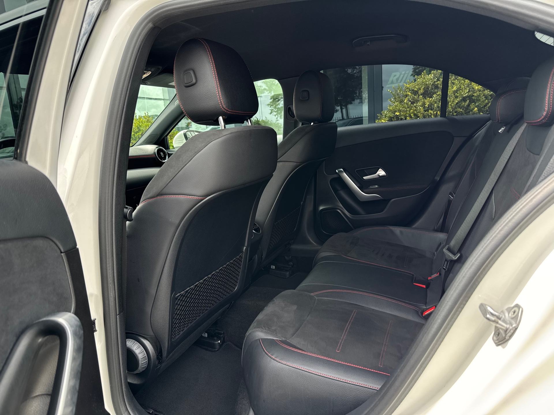Foto van Mercedes-Benz A 200