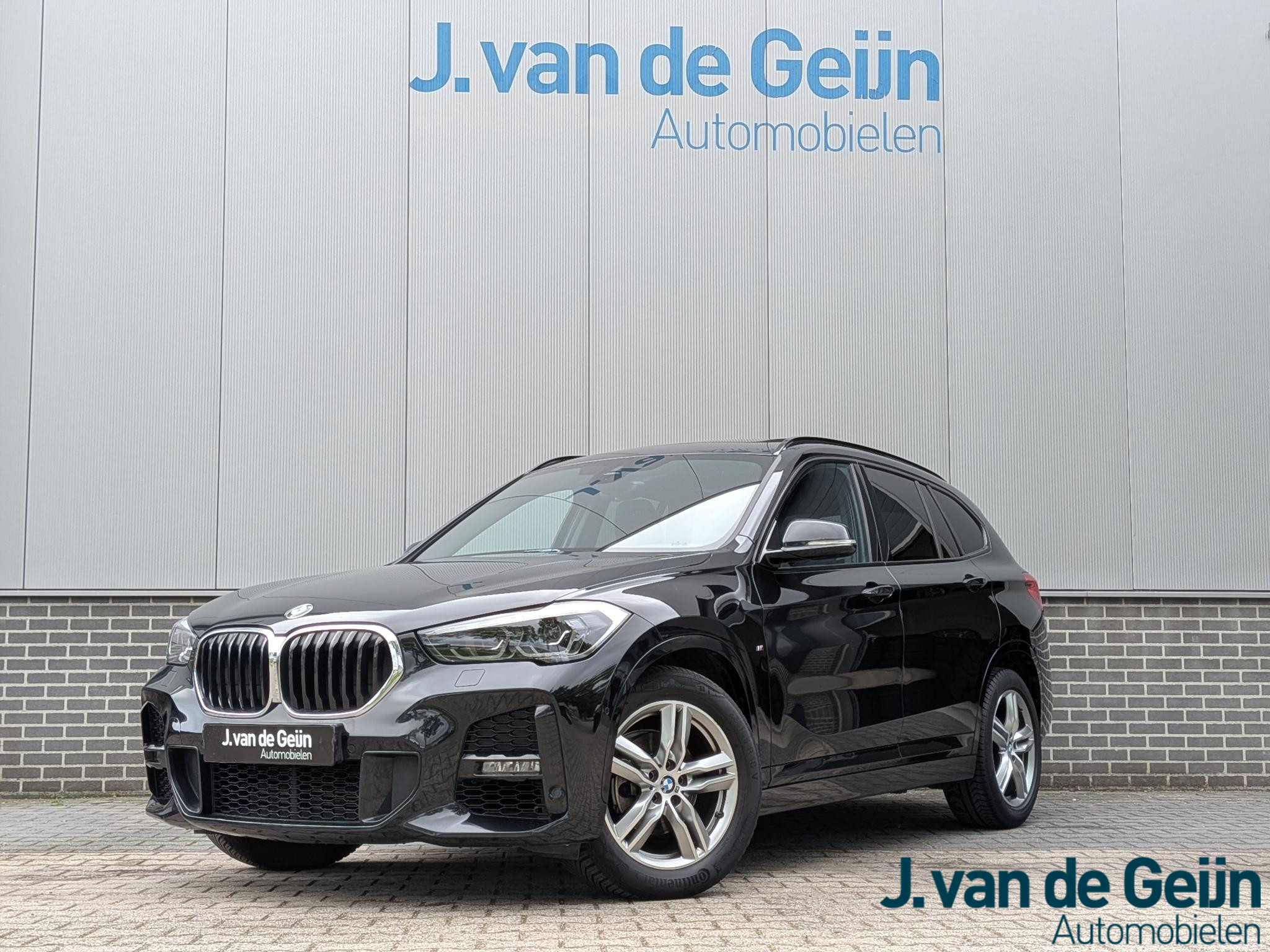 BMW X1 Sdrive18i sDrive18i Executive 2020 - voorkant