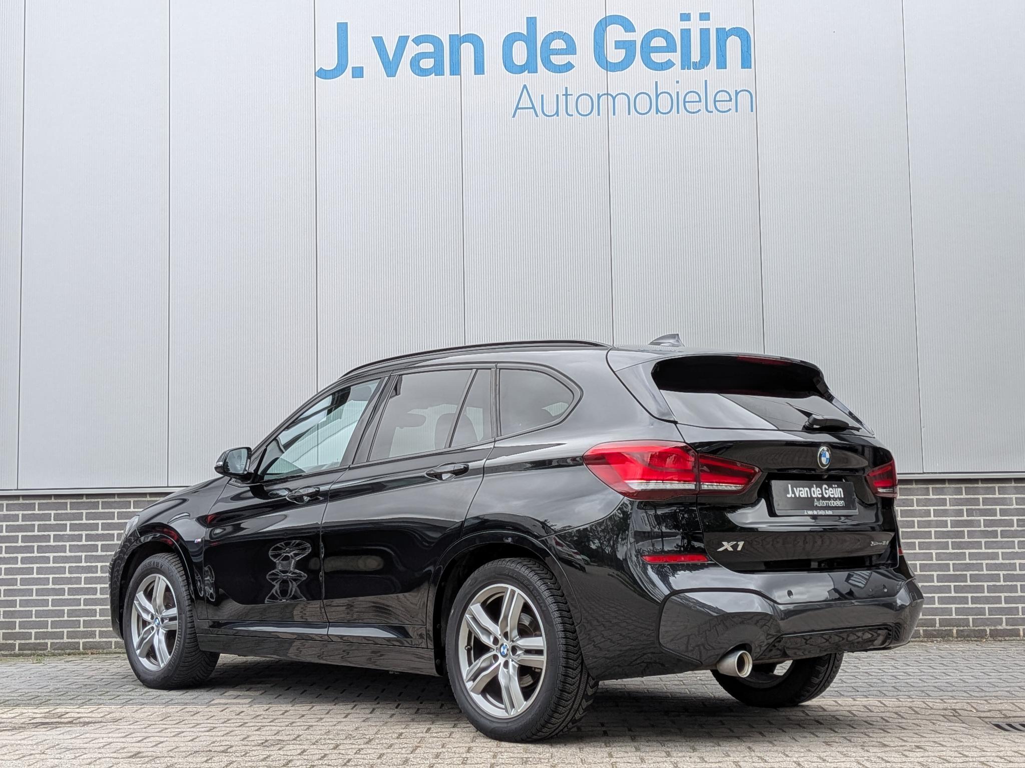 Foto van BMW X1 Sdrive18i