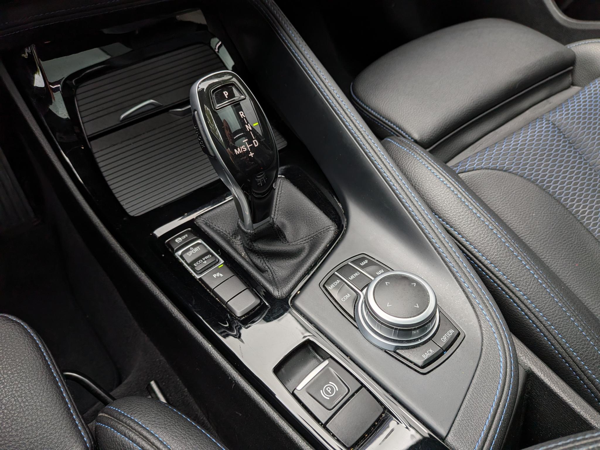 Foto van BMW X1 Sdrive18i