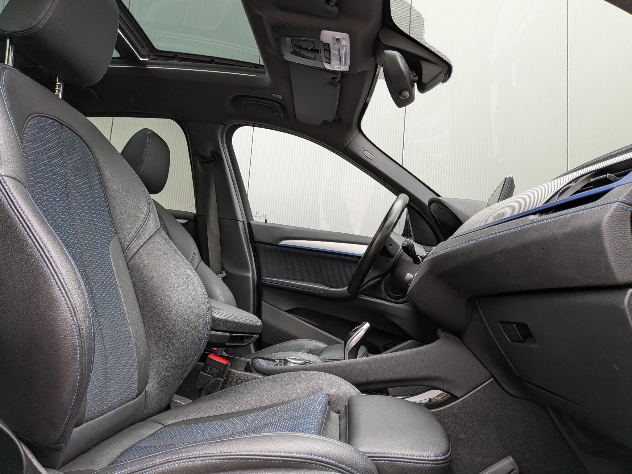 Foto van BMW X1 Sdrive18i