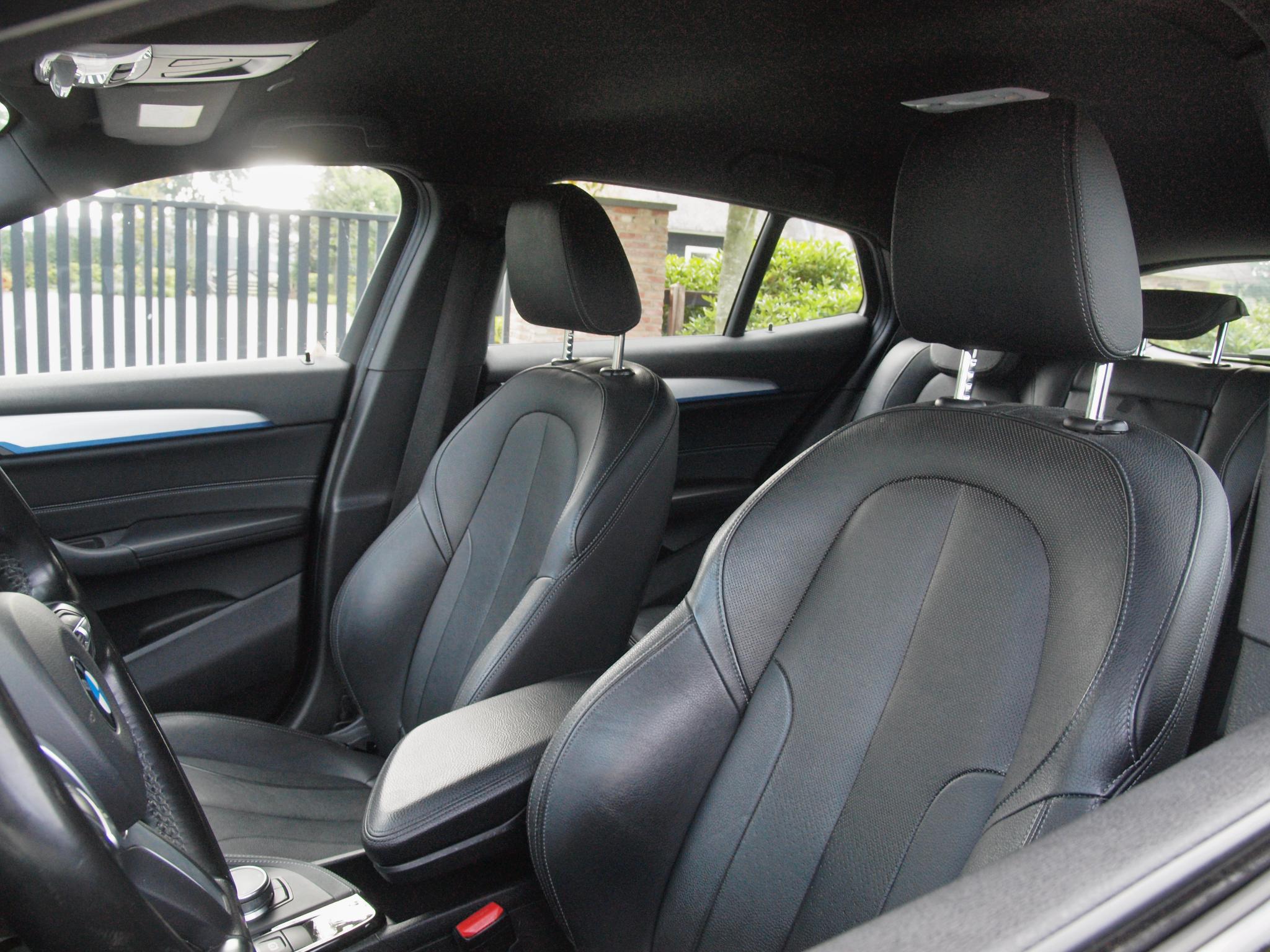 Foto van BMW X2 Sdrive18i