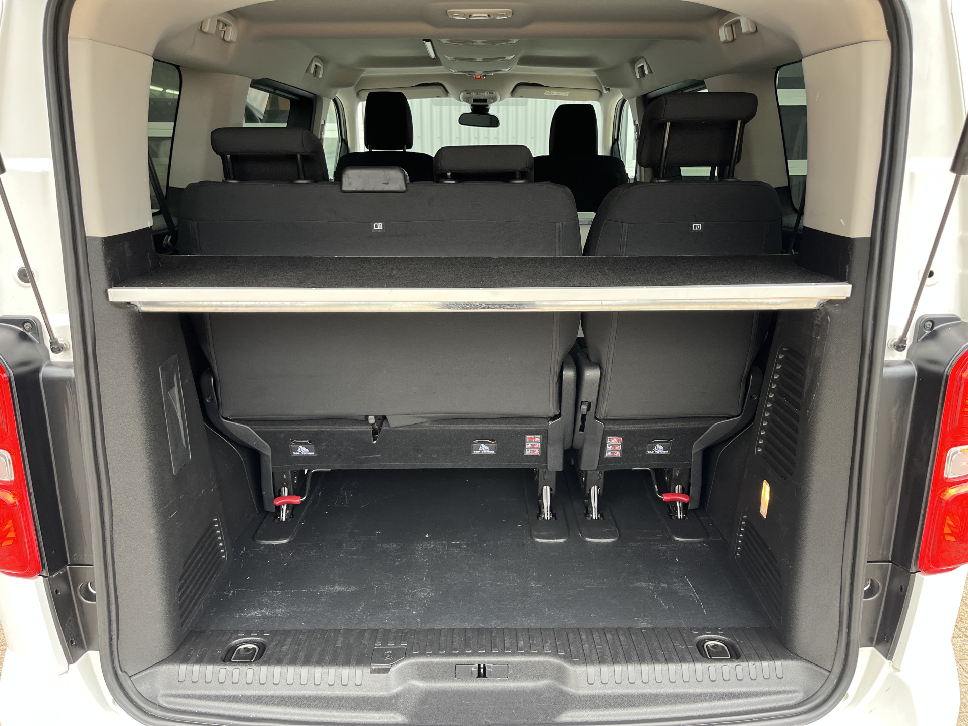 Foto van Peugeot Expert Traveller