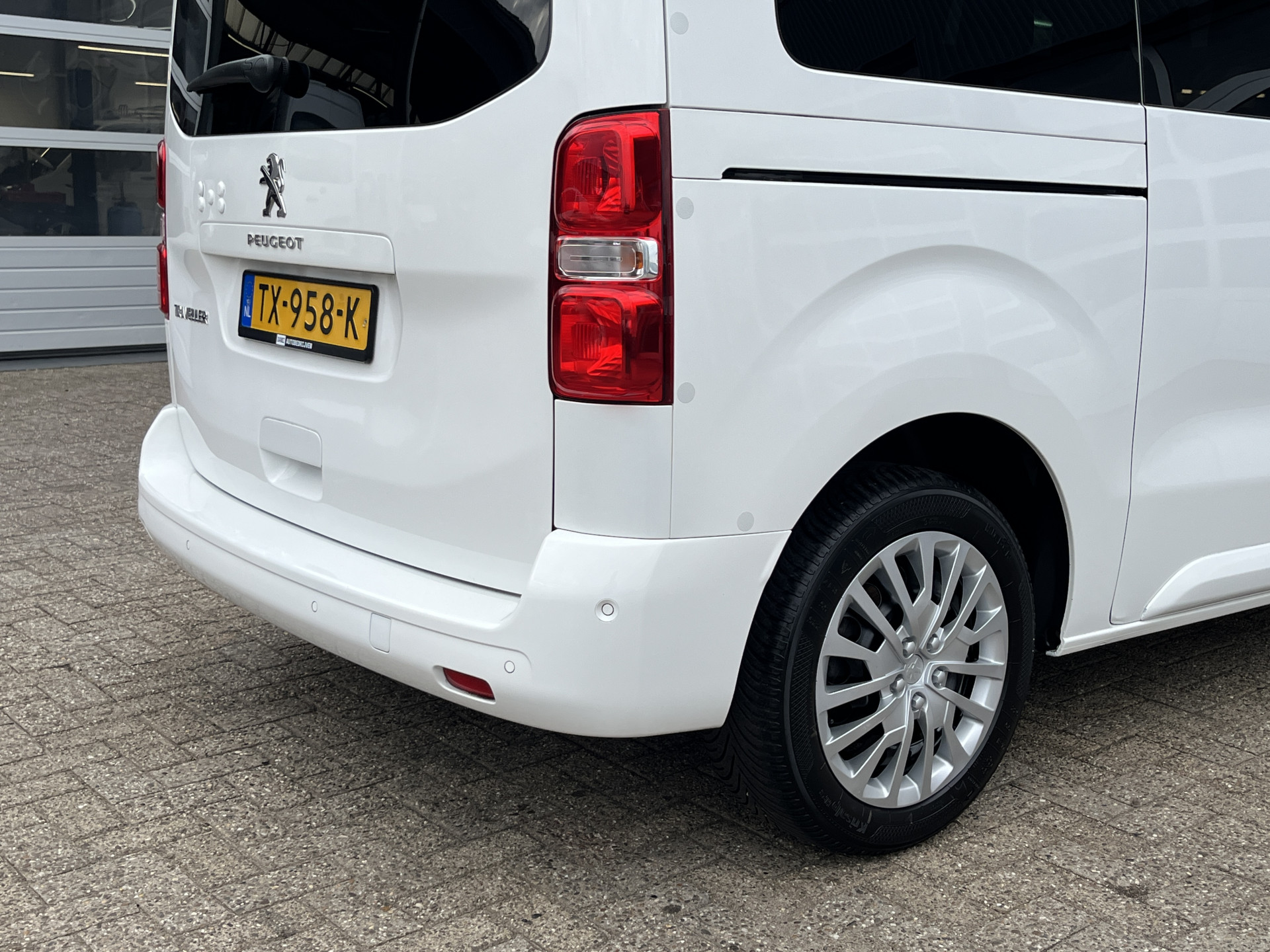 Foto van Peugeot Expert Traveller
