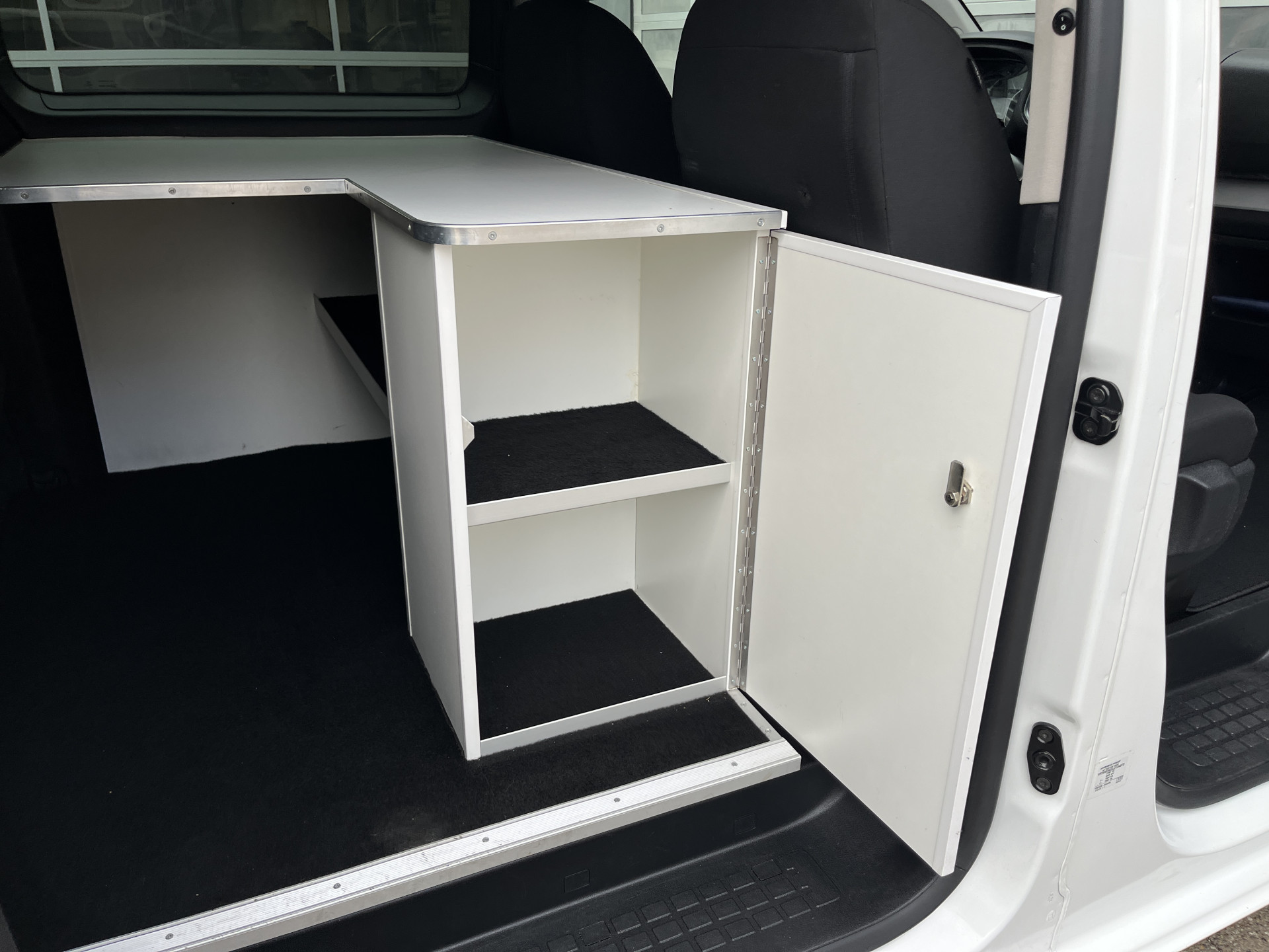 Foto van Peugeot Expert Traveller