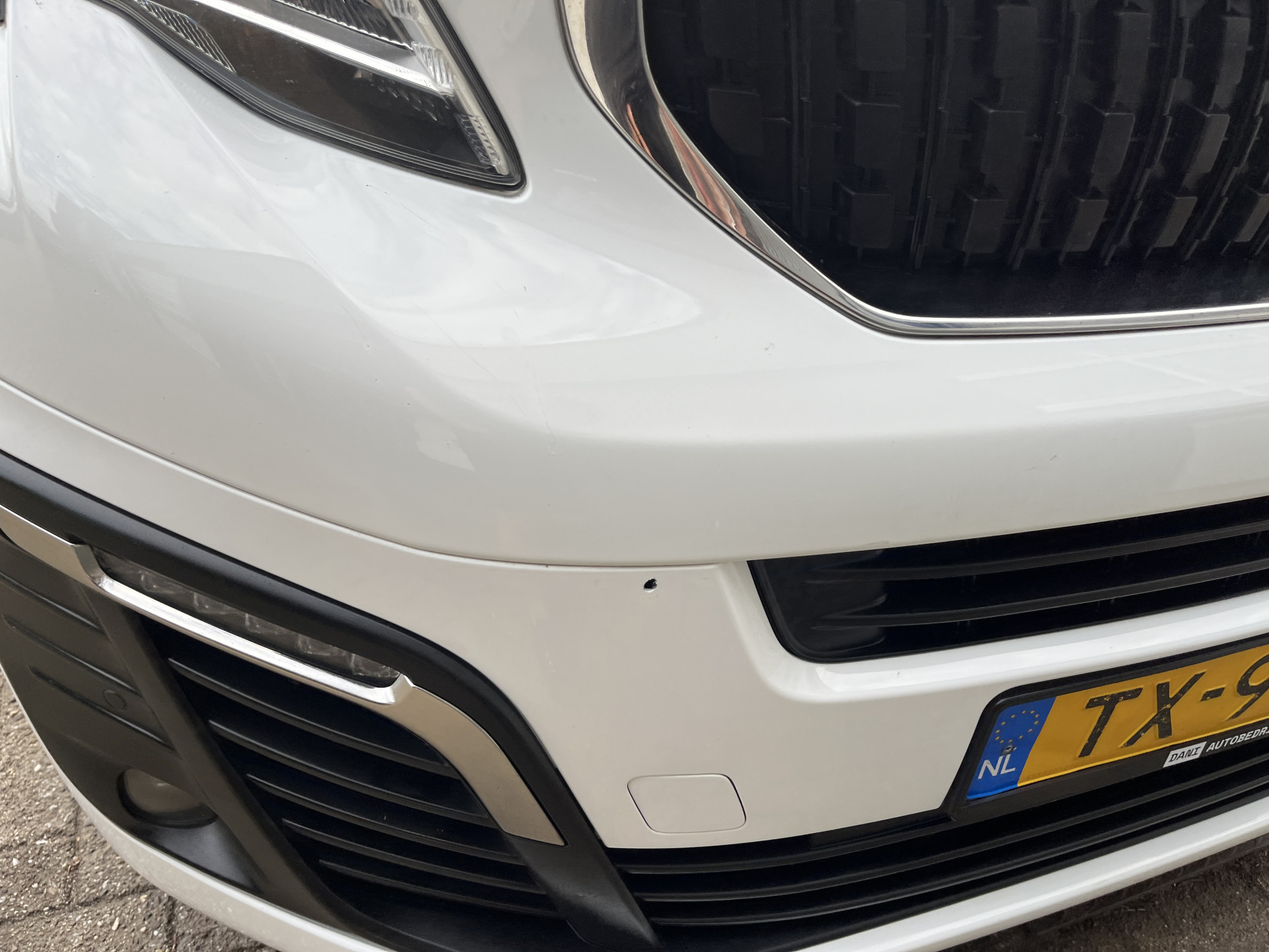 Foto van Peugeot Expert Traveller