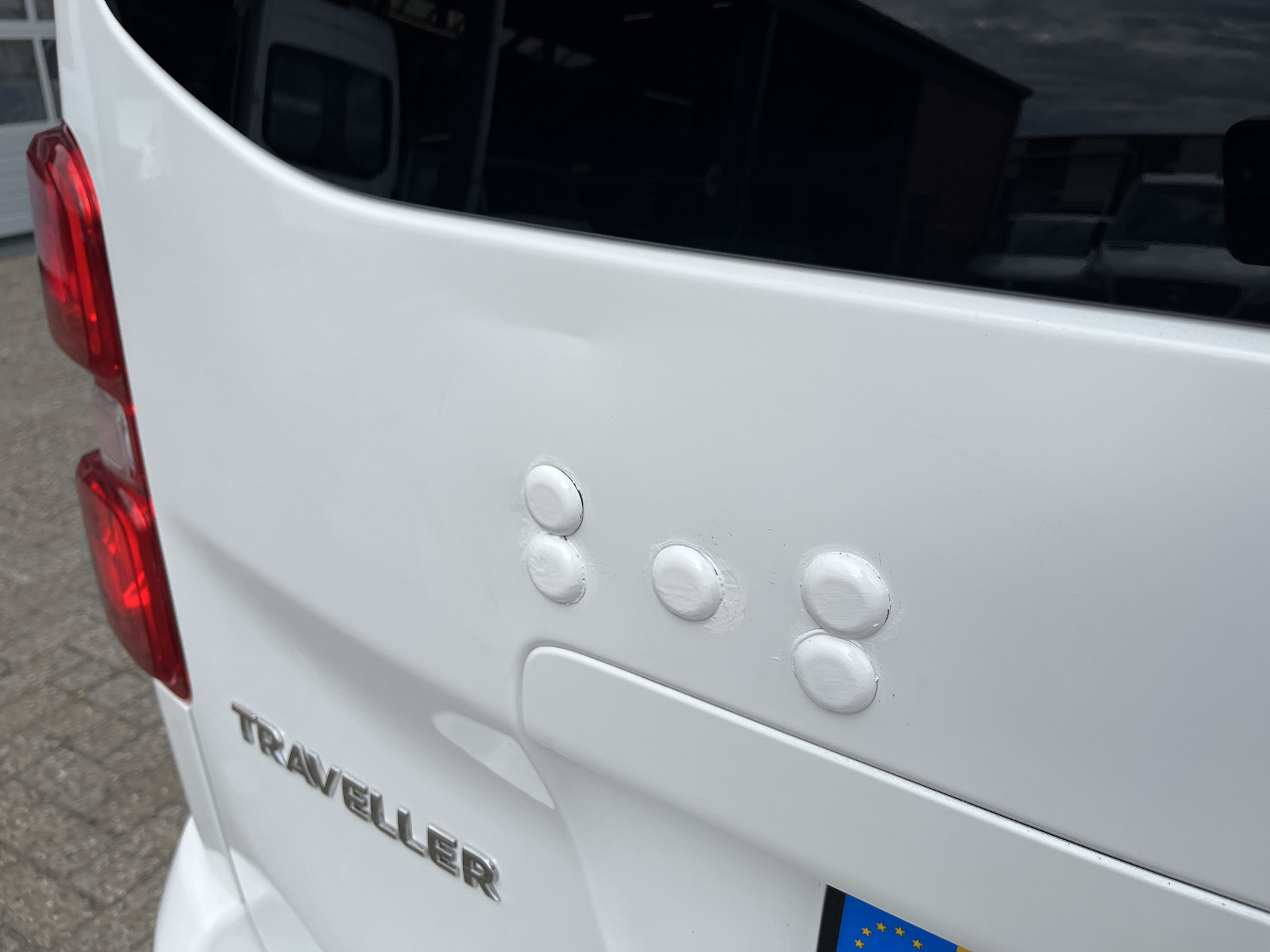 Foto van Peugeot Expert Traveller