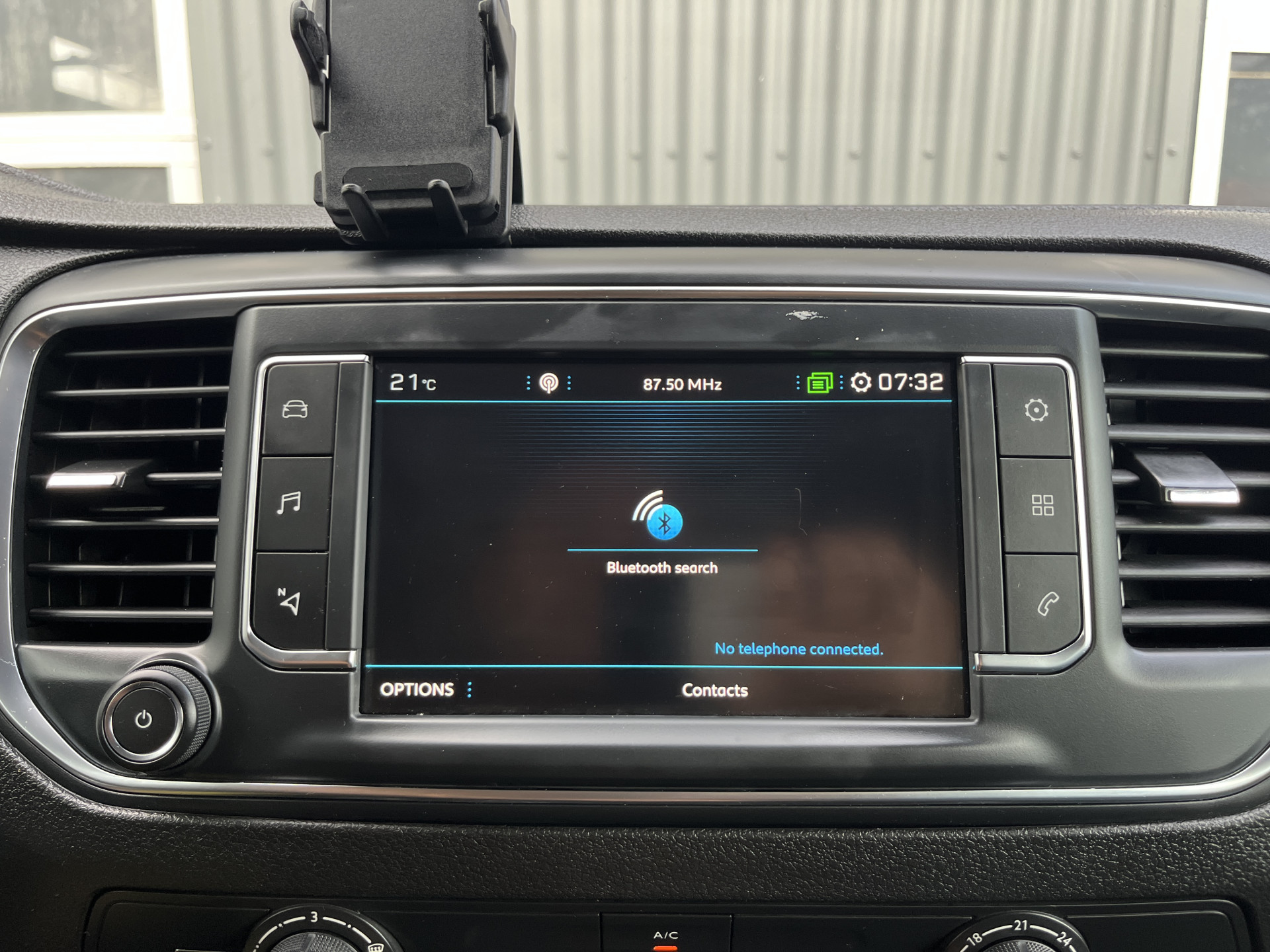 Foto van Peugeot Expert Traveller