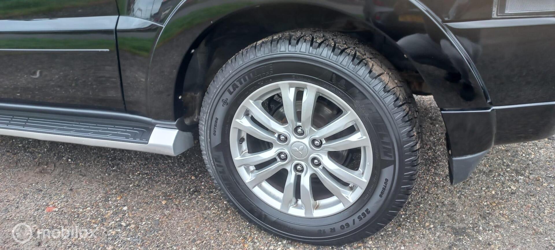 Foto van Mitsubishi Mitsubishi Pajero