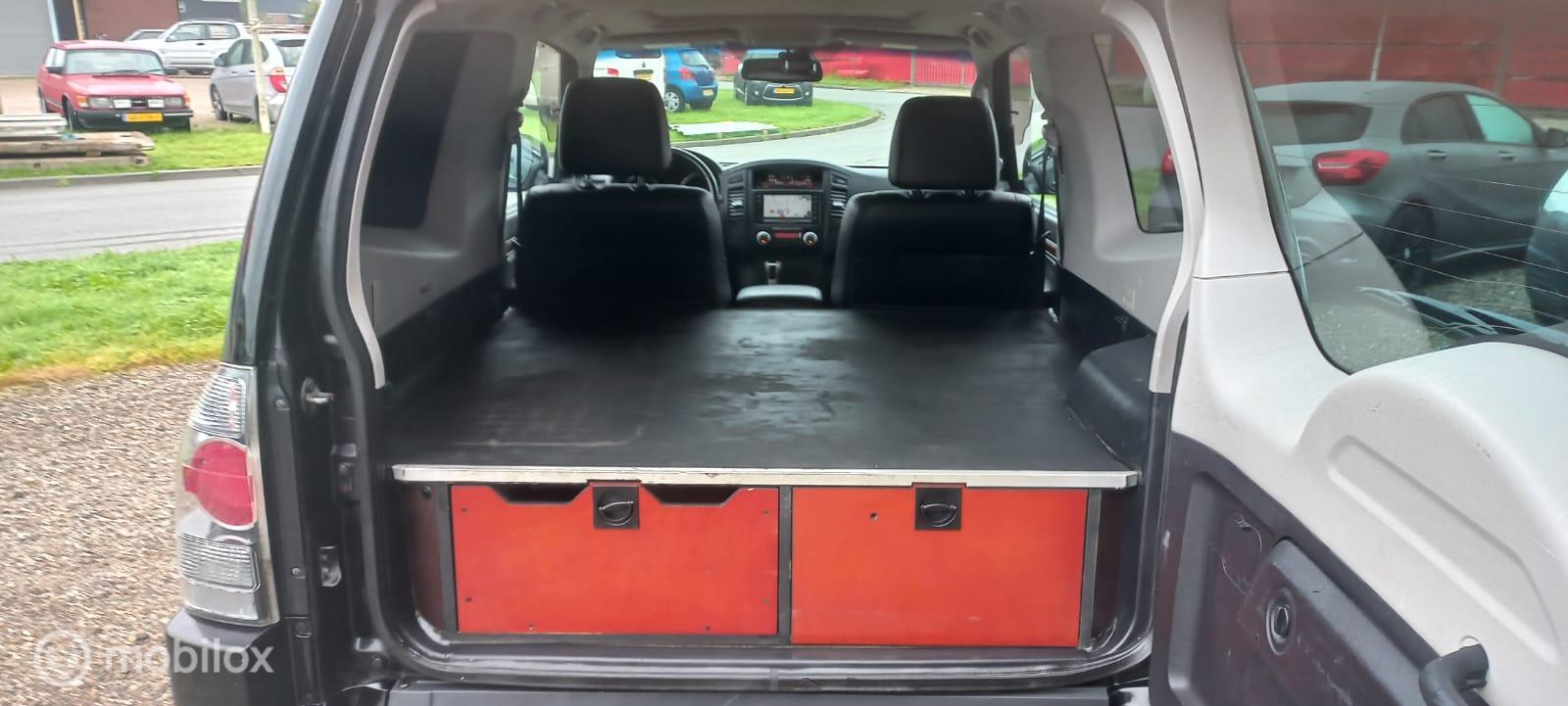Foto van Mitsubishi Mitsubishi Pajero