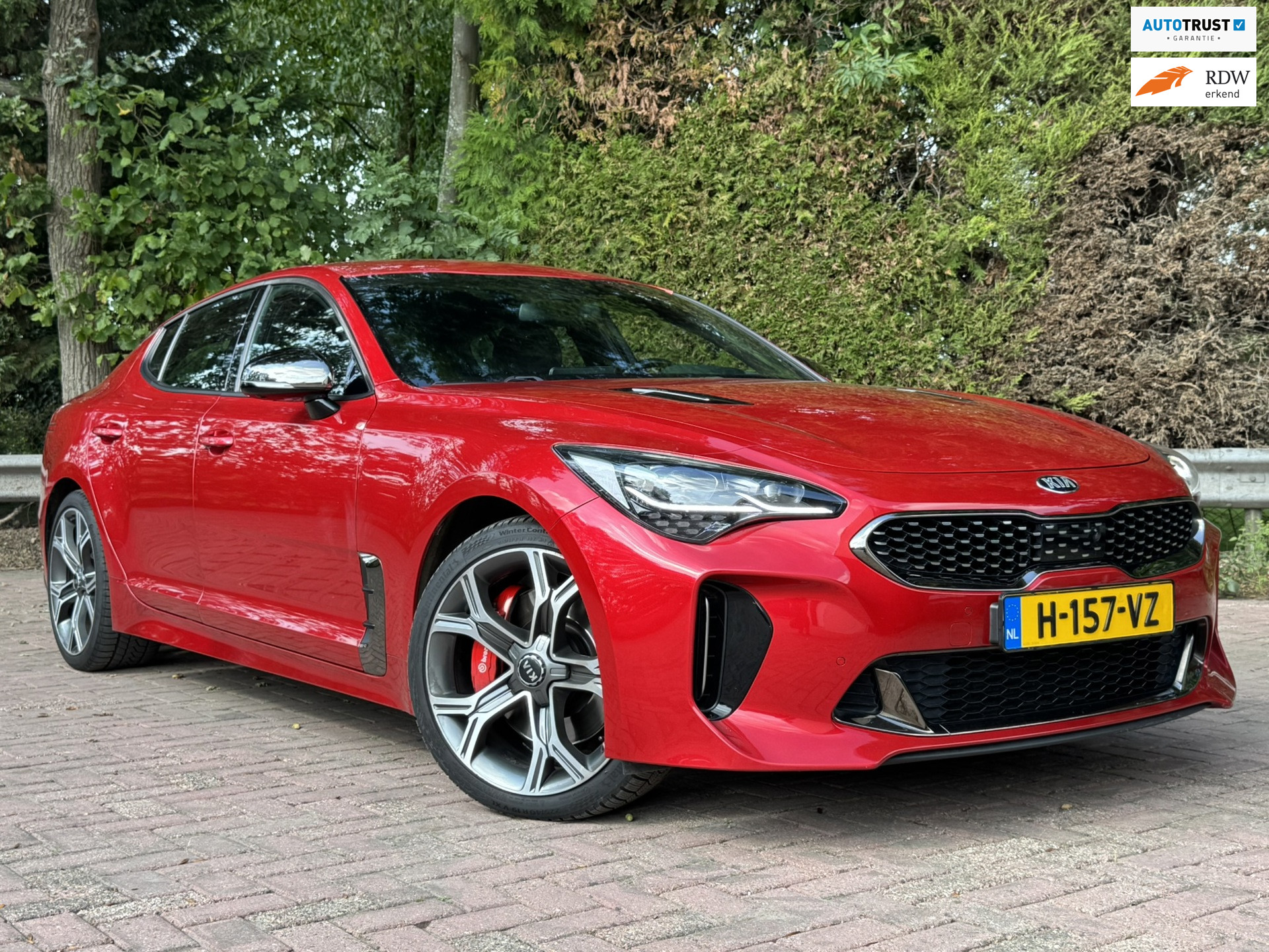 Kia Stinger 3.3 V6 T-GDI AWD GT 370PK 2019 - voorkant