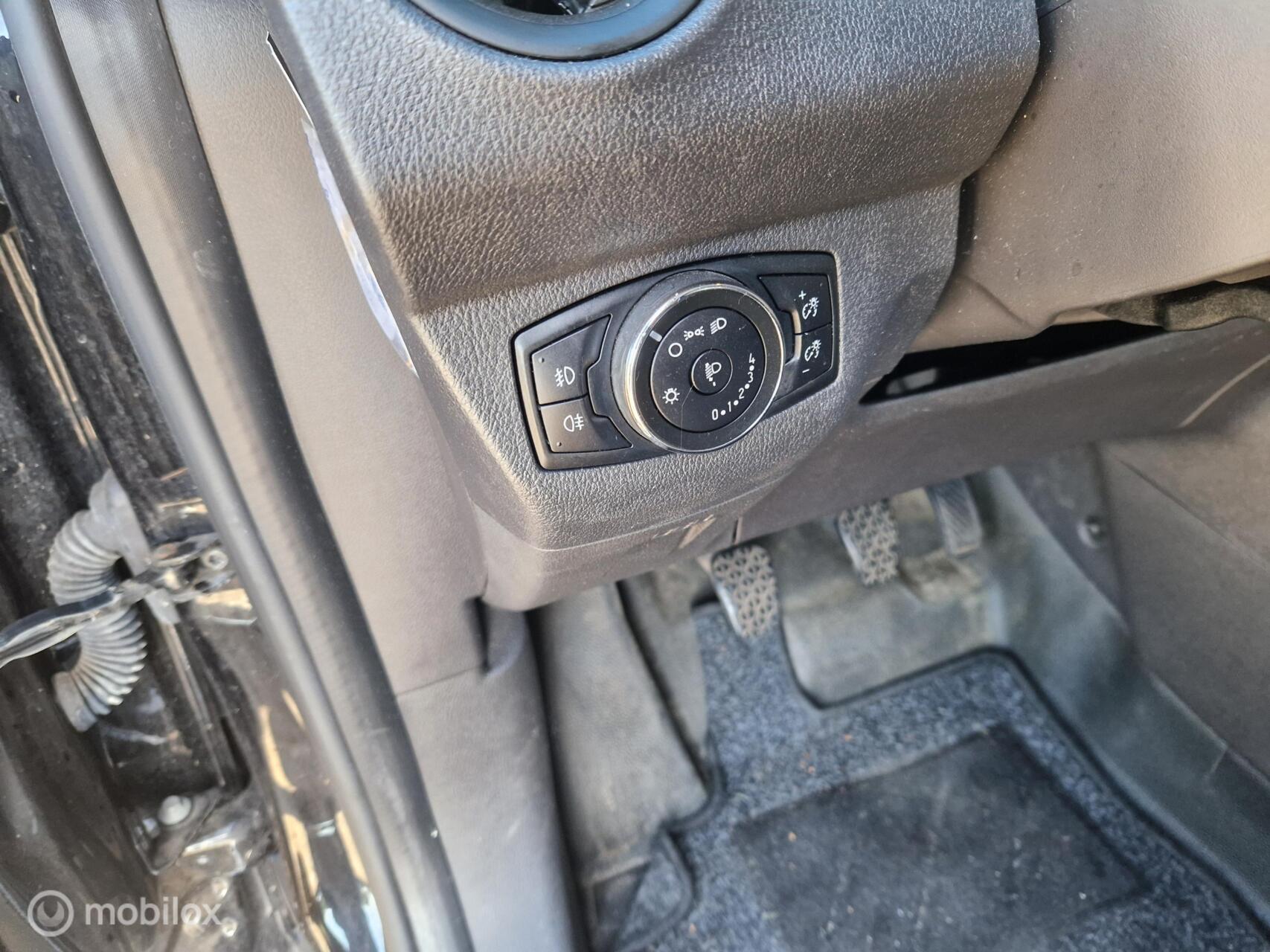 Foto van Ford Transit Courier