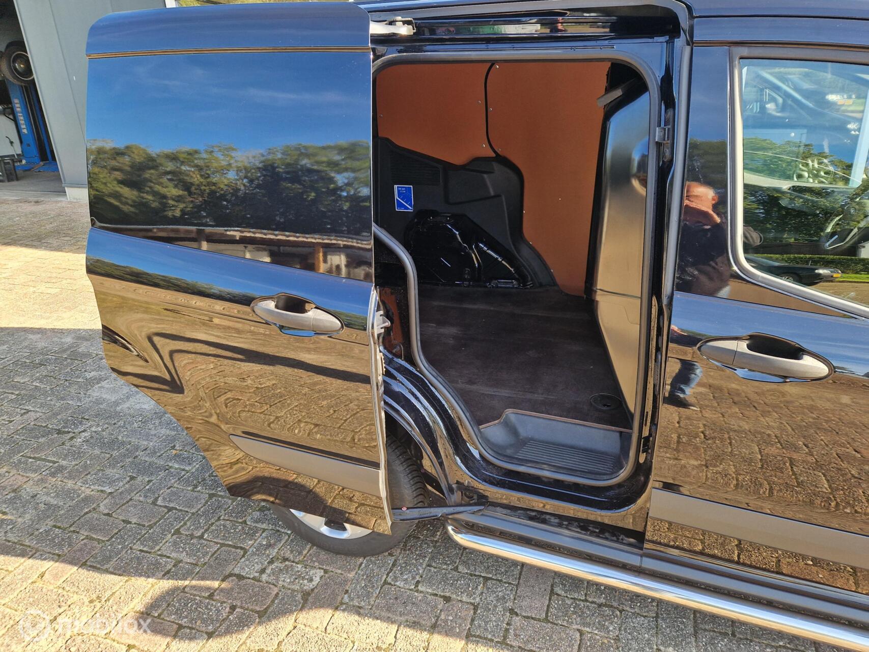 Foto van Ford Transit Courier