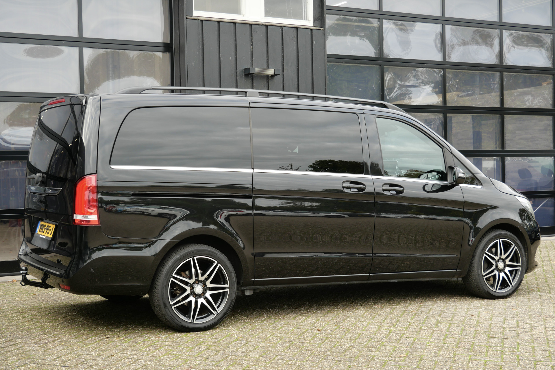 Foto van Mercedes-Benz V-klasse