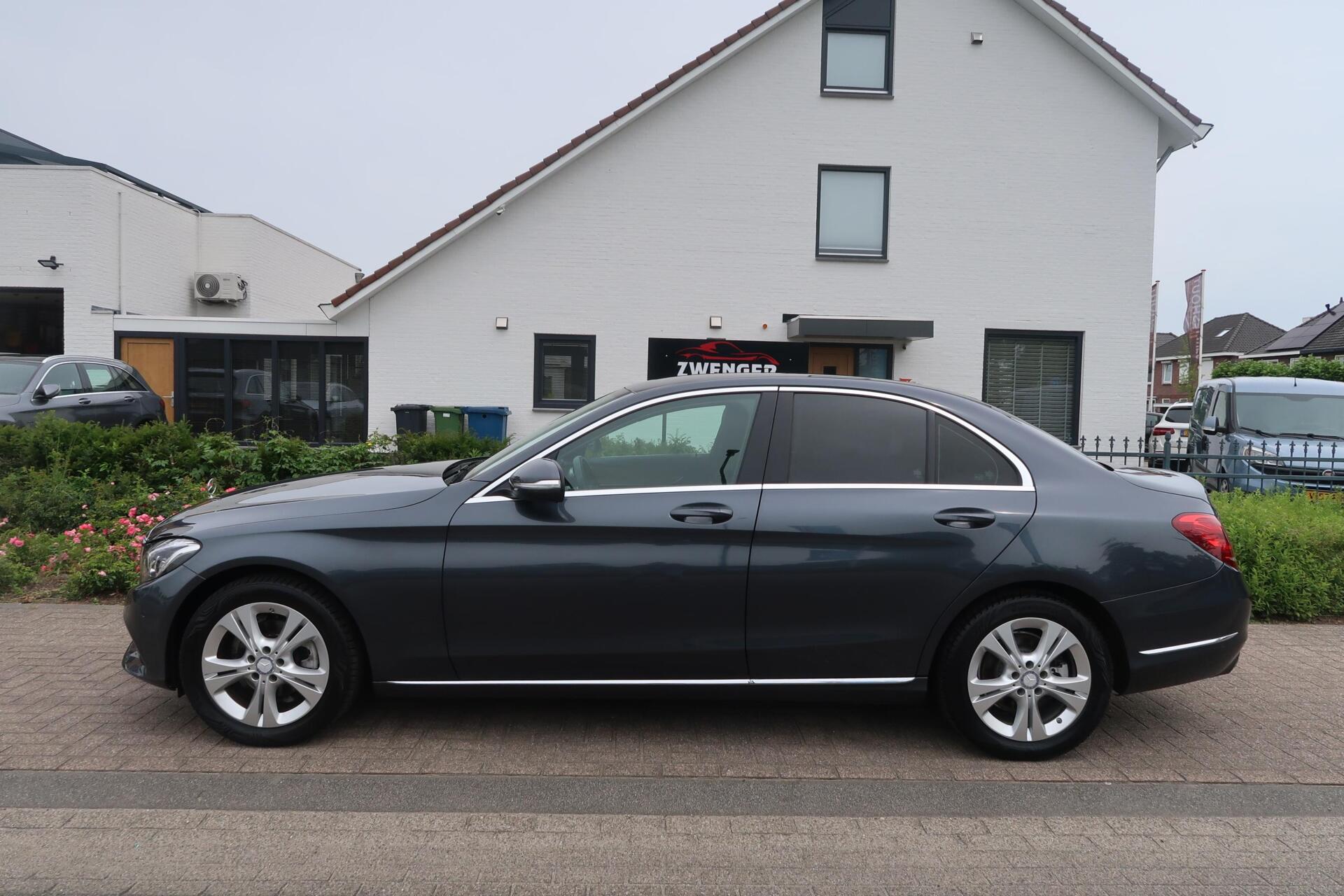 Foto van Mercedes-Benz C 180