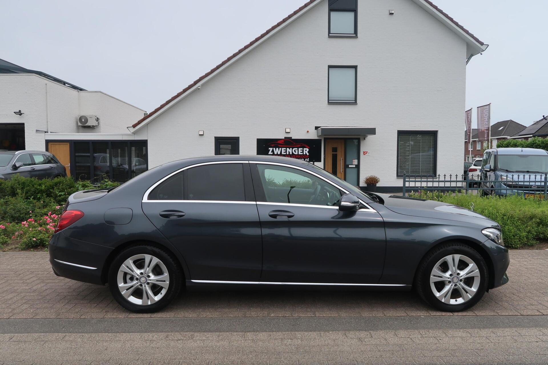 Foto van Mercedes-Benz C 180