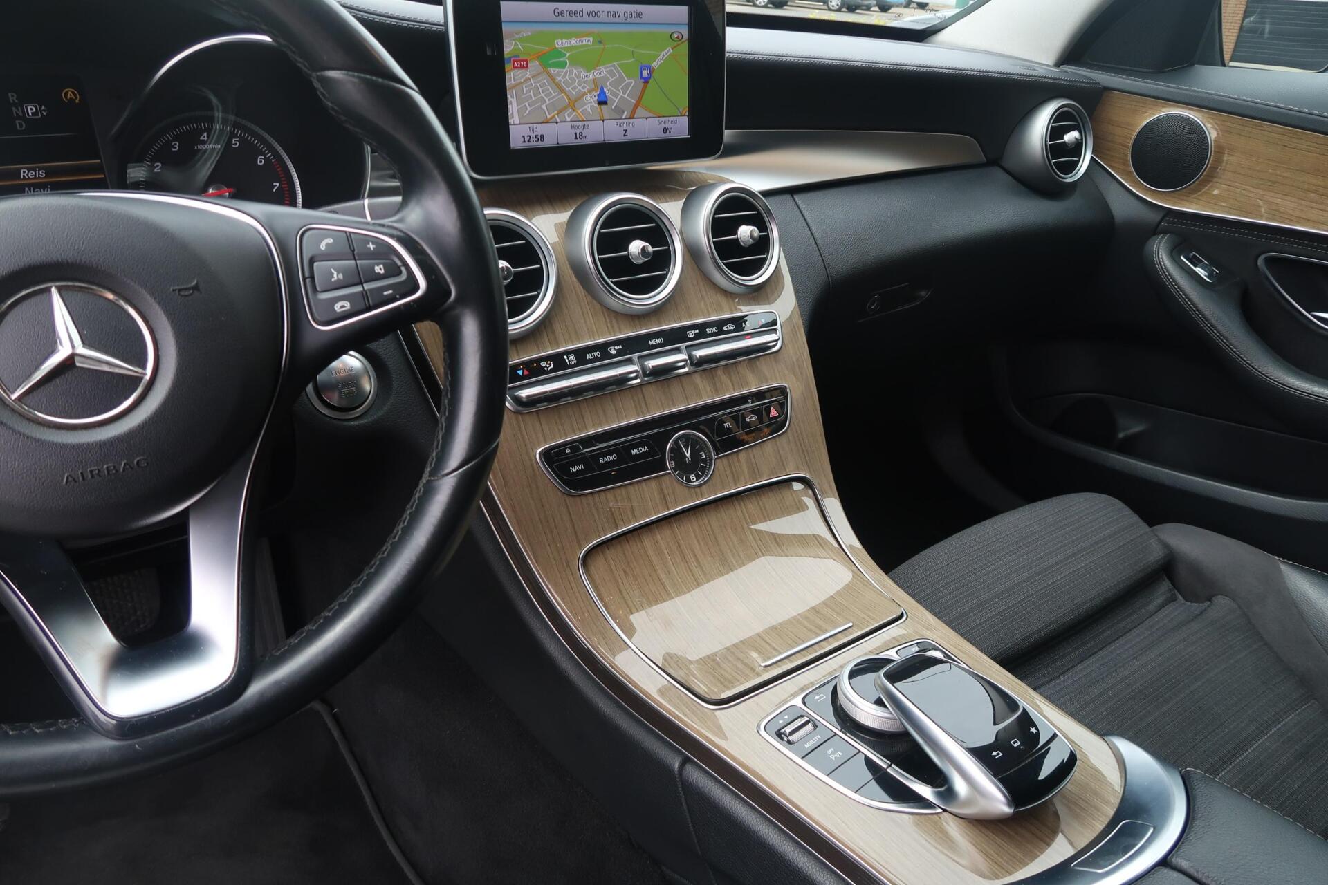 Foto van Mercedes-Benz C 180