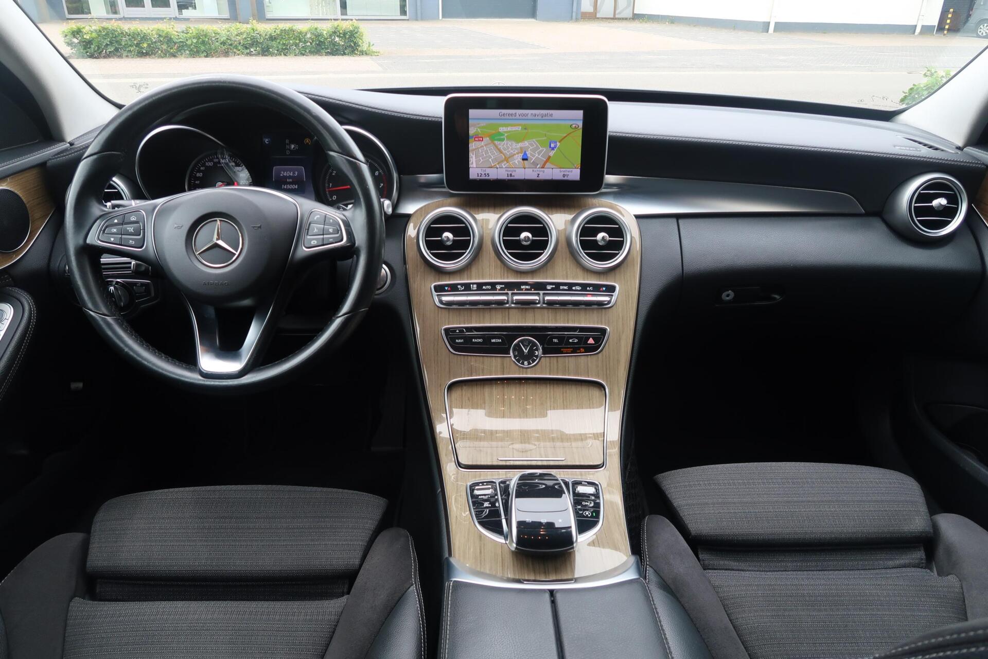 Foto van Mercedes-Benz C 180