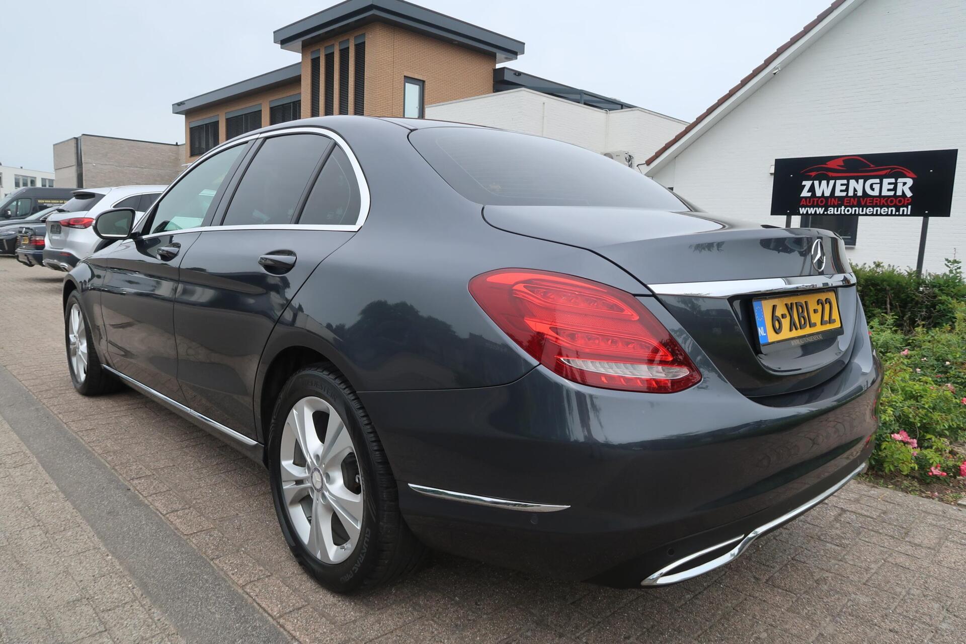 Foto van Mercedes-Benz C 180