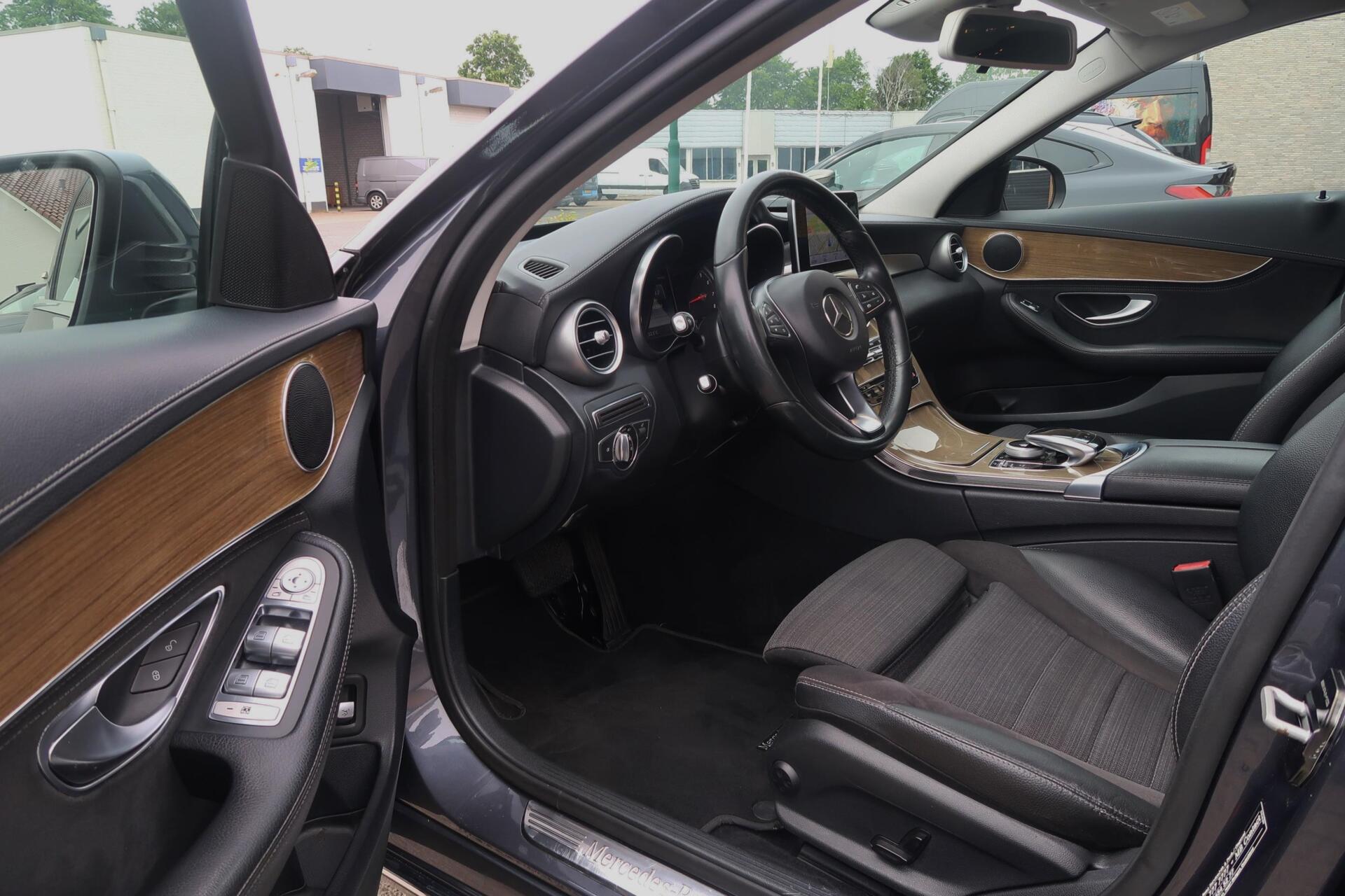 Foto van Mercedes-Benz C 180