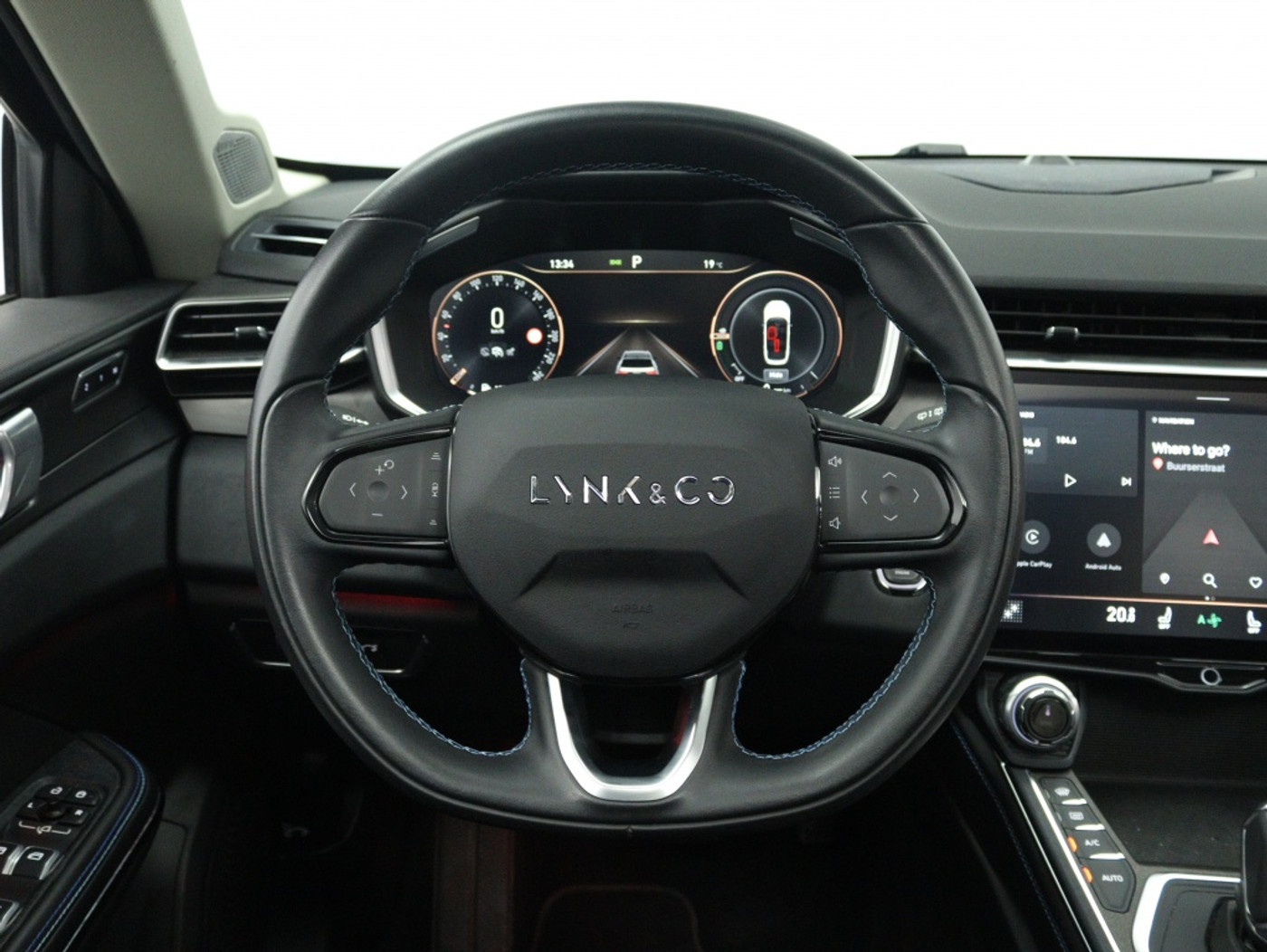 Foto van LYNK & Co 01