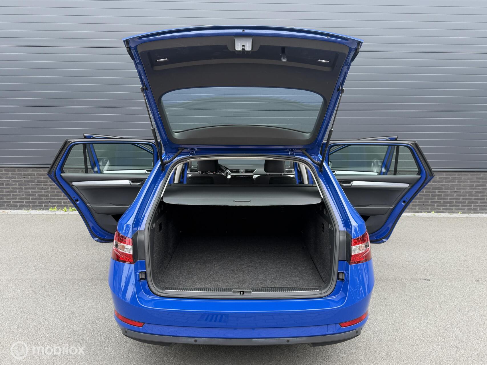 Foto van Skoda Superb Combi