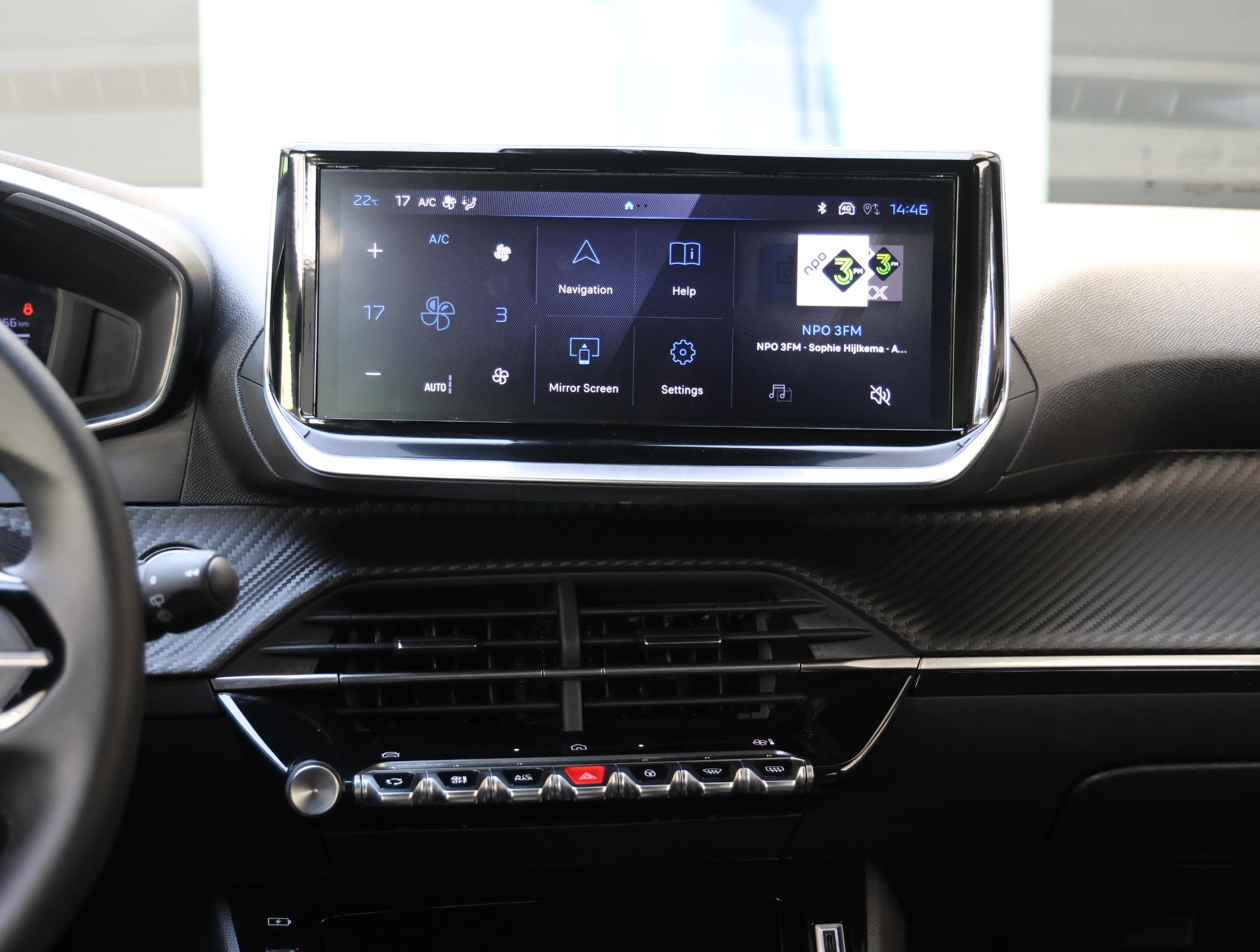 Foto van Peugeot E-2008