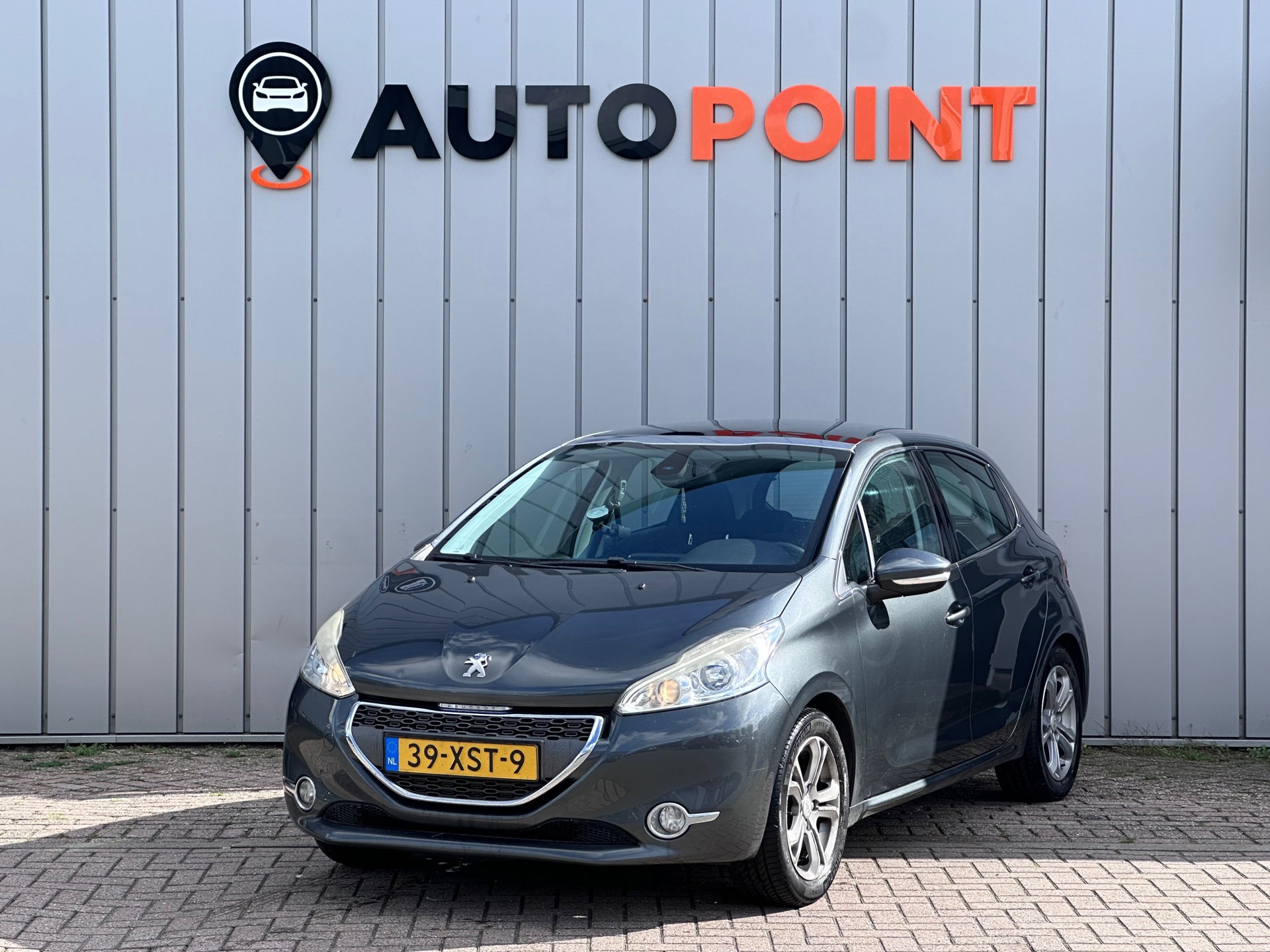 Peugeot 208 1.2 VTi Allure PANO 2012 - voorkant