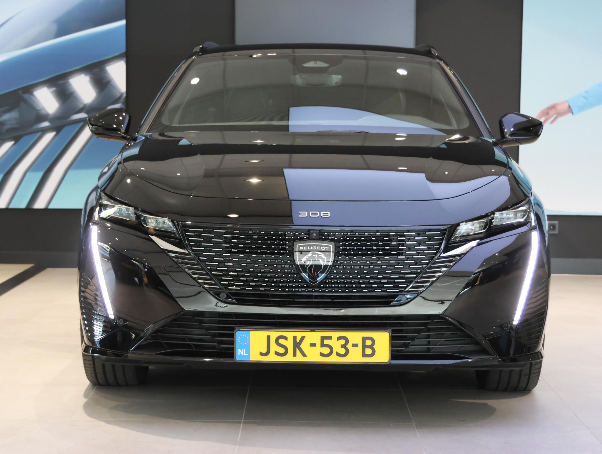 Foto van Peugeot E-308 SW